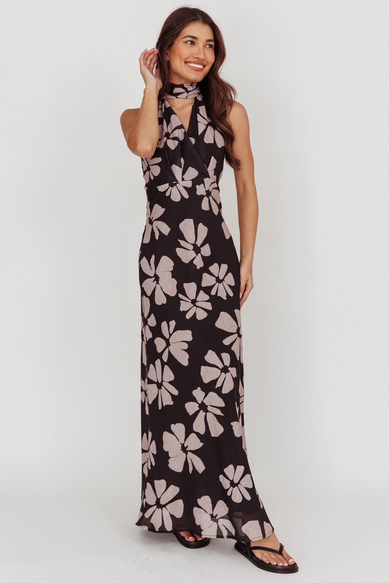 Italia Azure Halterneck Floral Maxi Dress Black-Maymioy