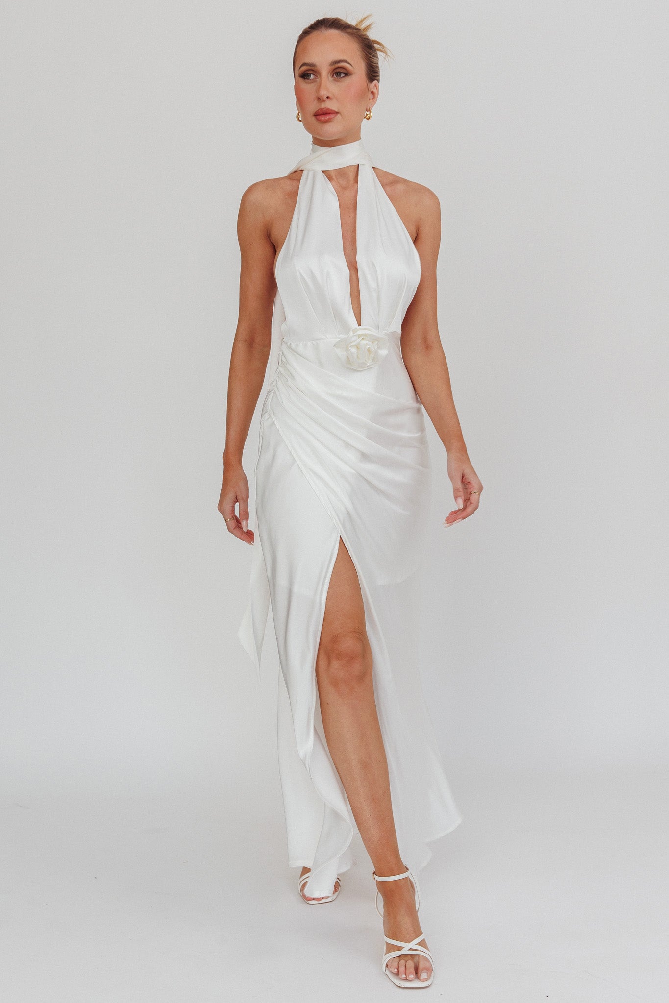 Italia Azure Halterneck Rosette Maxi Dress Oyster-Maymioy