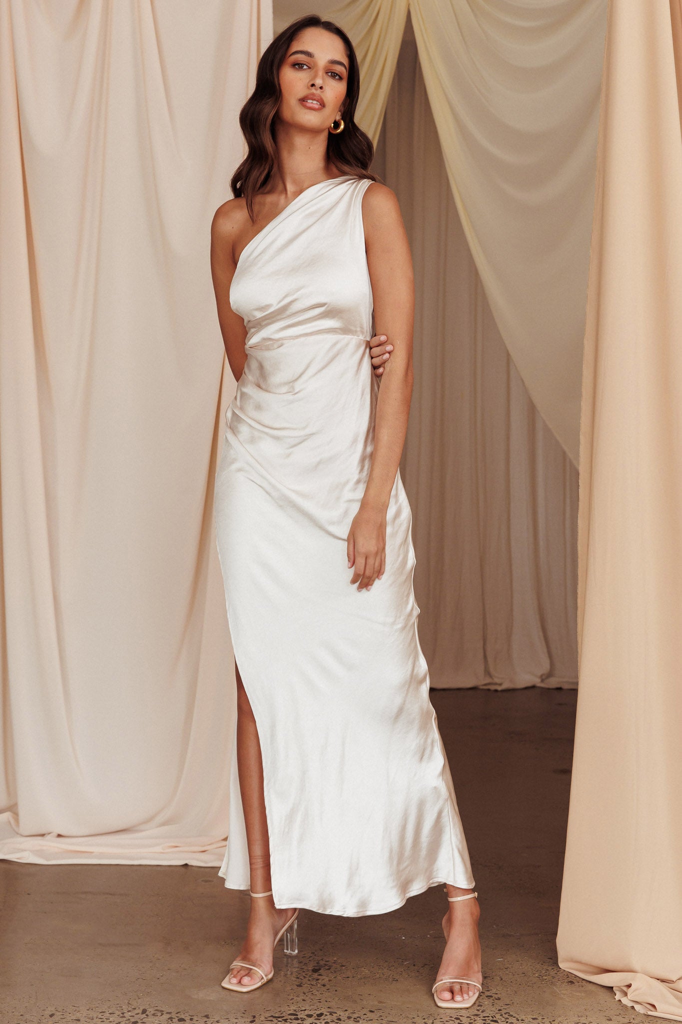 Kamillia One-Shoulder Split Maxi Dress Champagne-Maymioy