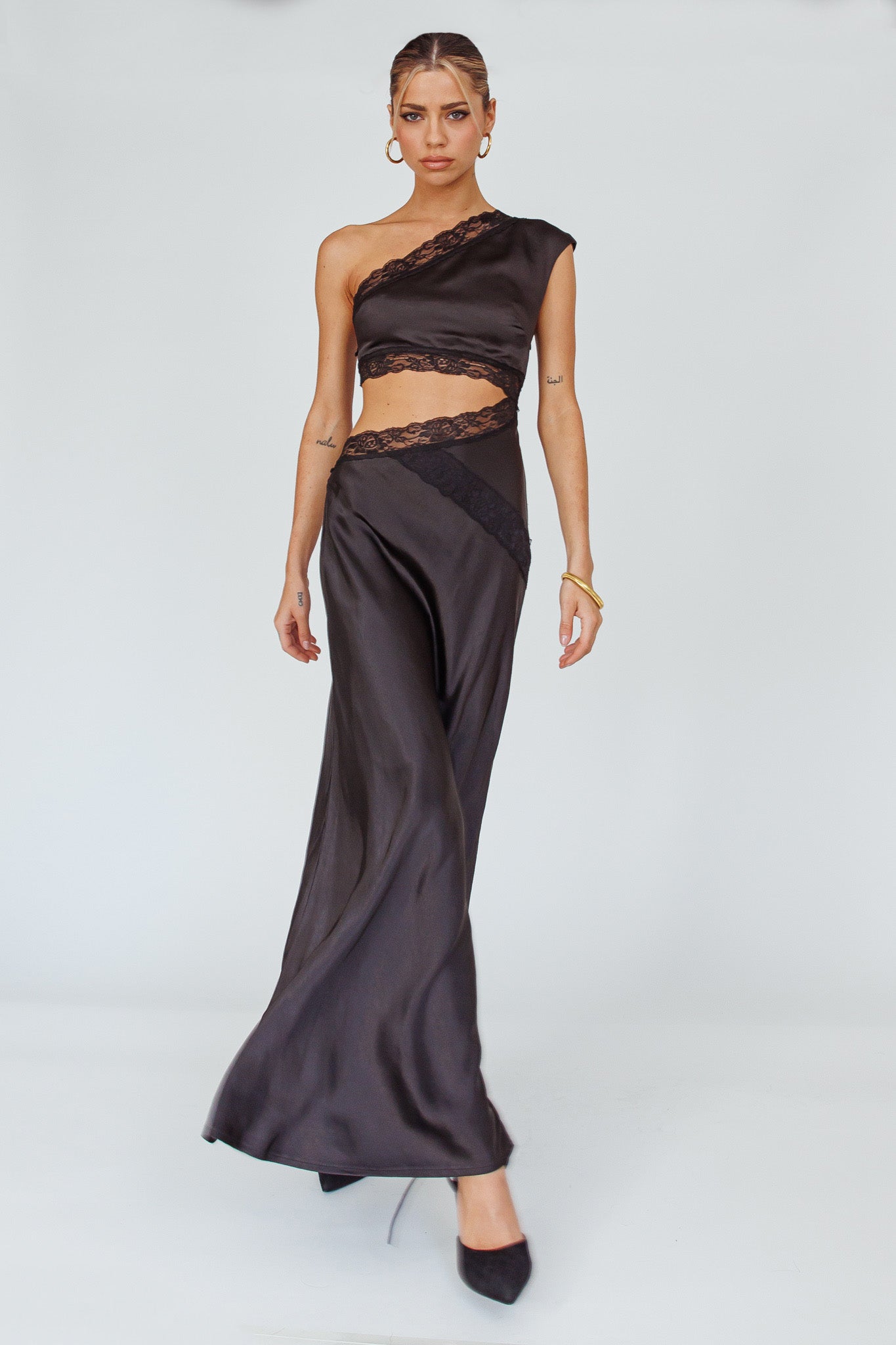 Mahli One-Shoulder Maxi Dress Black-Maymioy