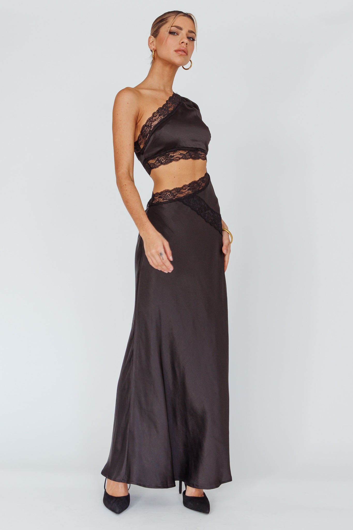 Mahli One-Shoulder Maxi Dress Black-Maymioy