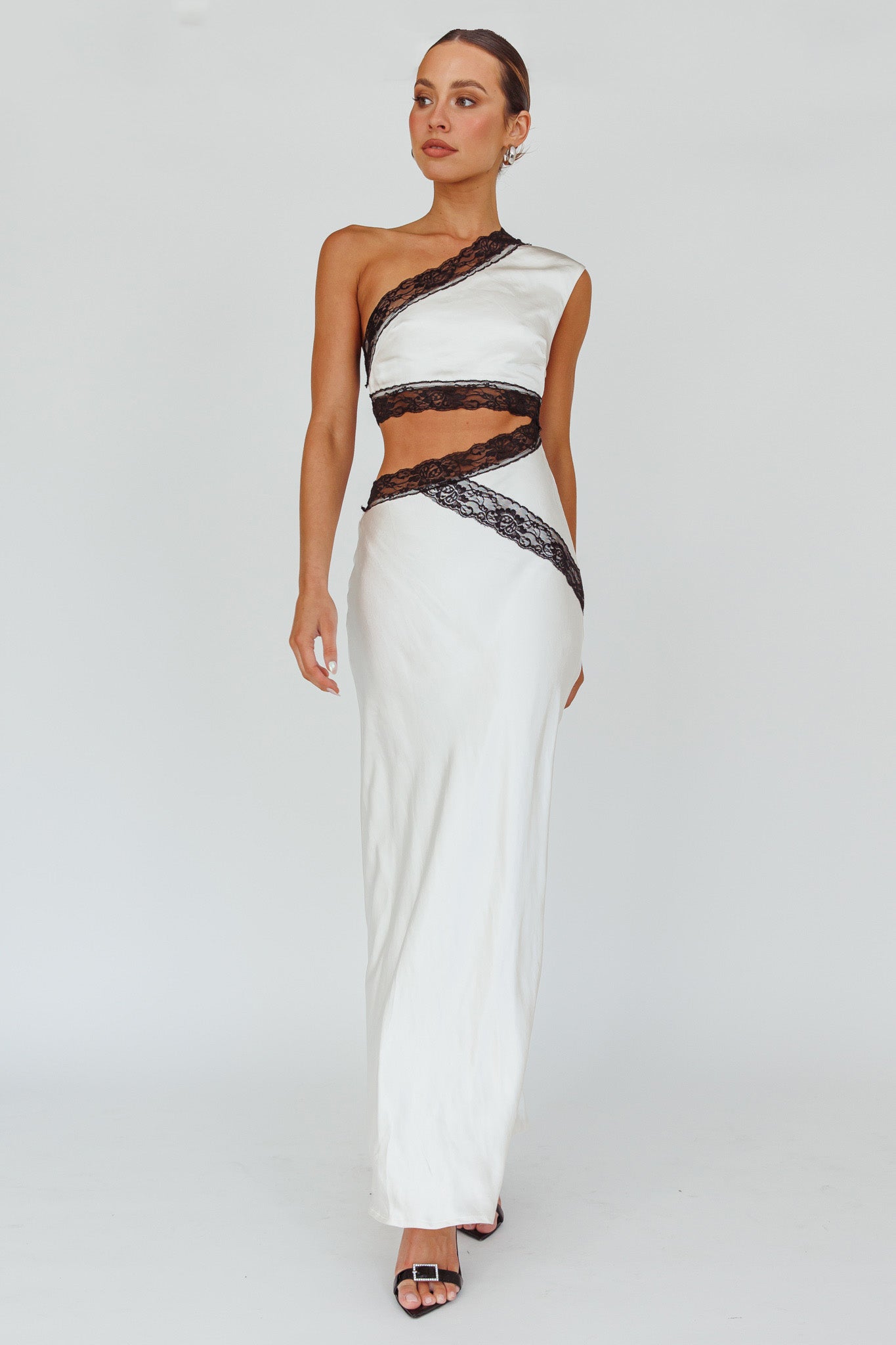 Mahli One-Shoulder Maxi Dress Champagne-Maymioy