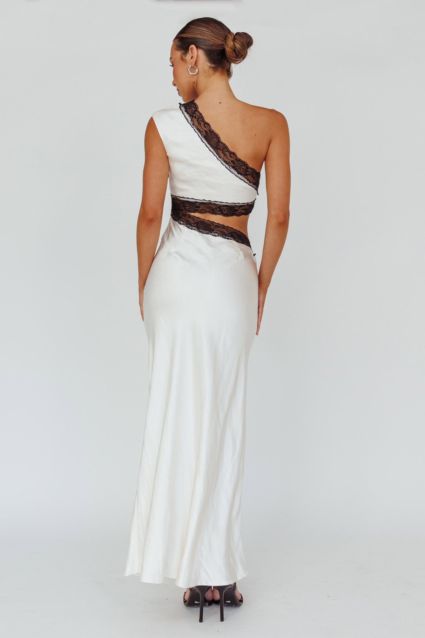 Mahli One-Shoulder Maxi Dress Champagne-Maymioy