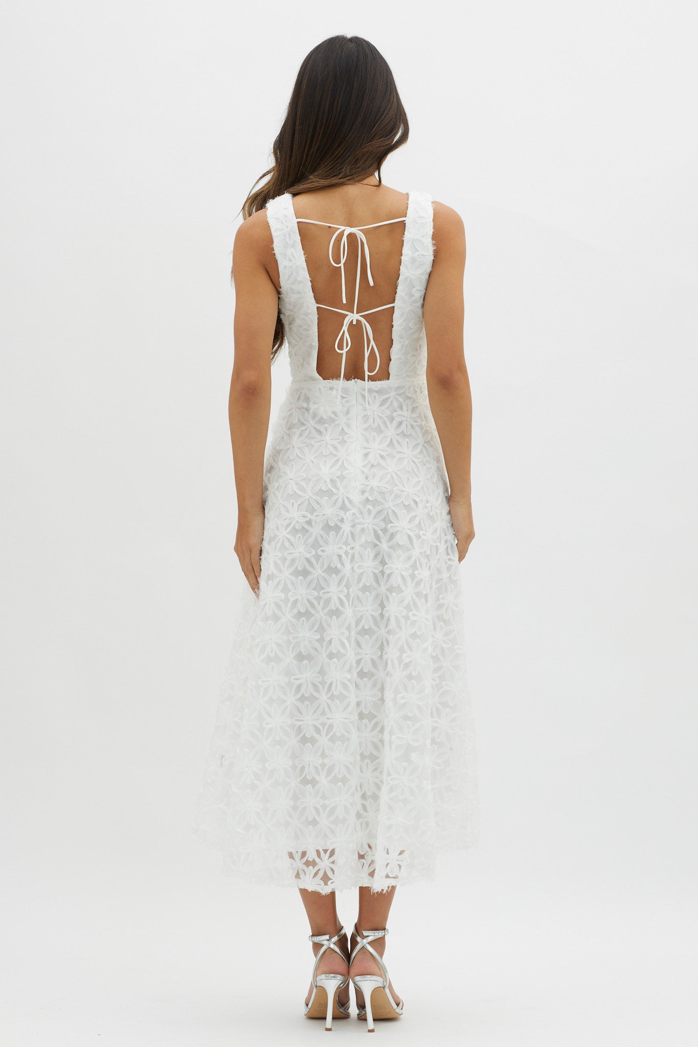 Dianne Sleeveless Embellished Midi Dress White-Maymioy