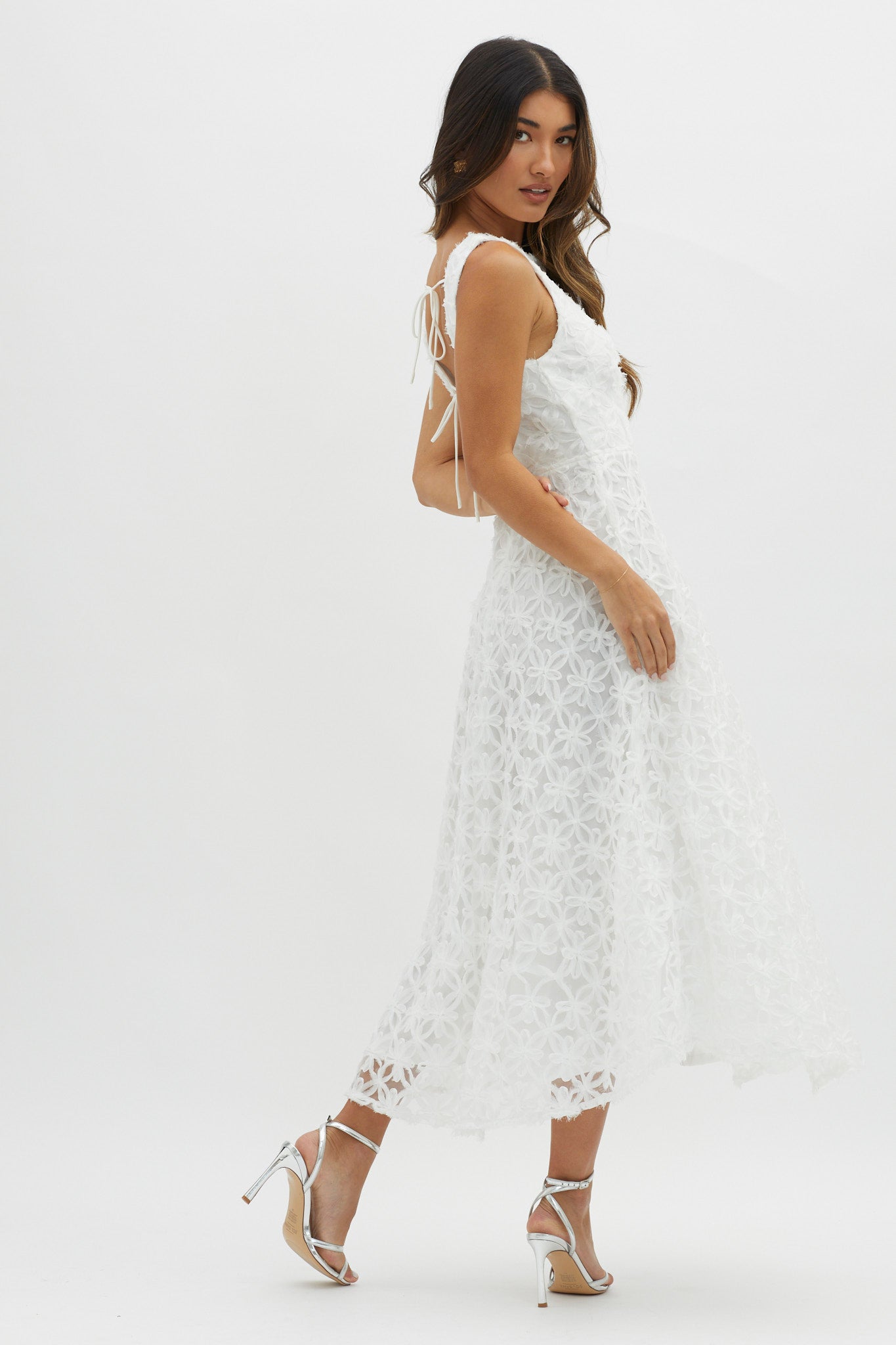 Dianne Sleeveless Embellished Midi Dress White-Maymioy