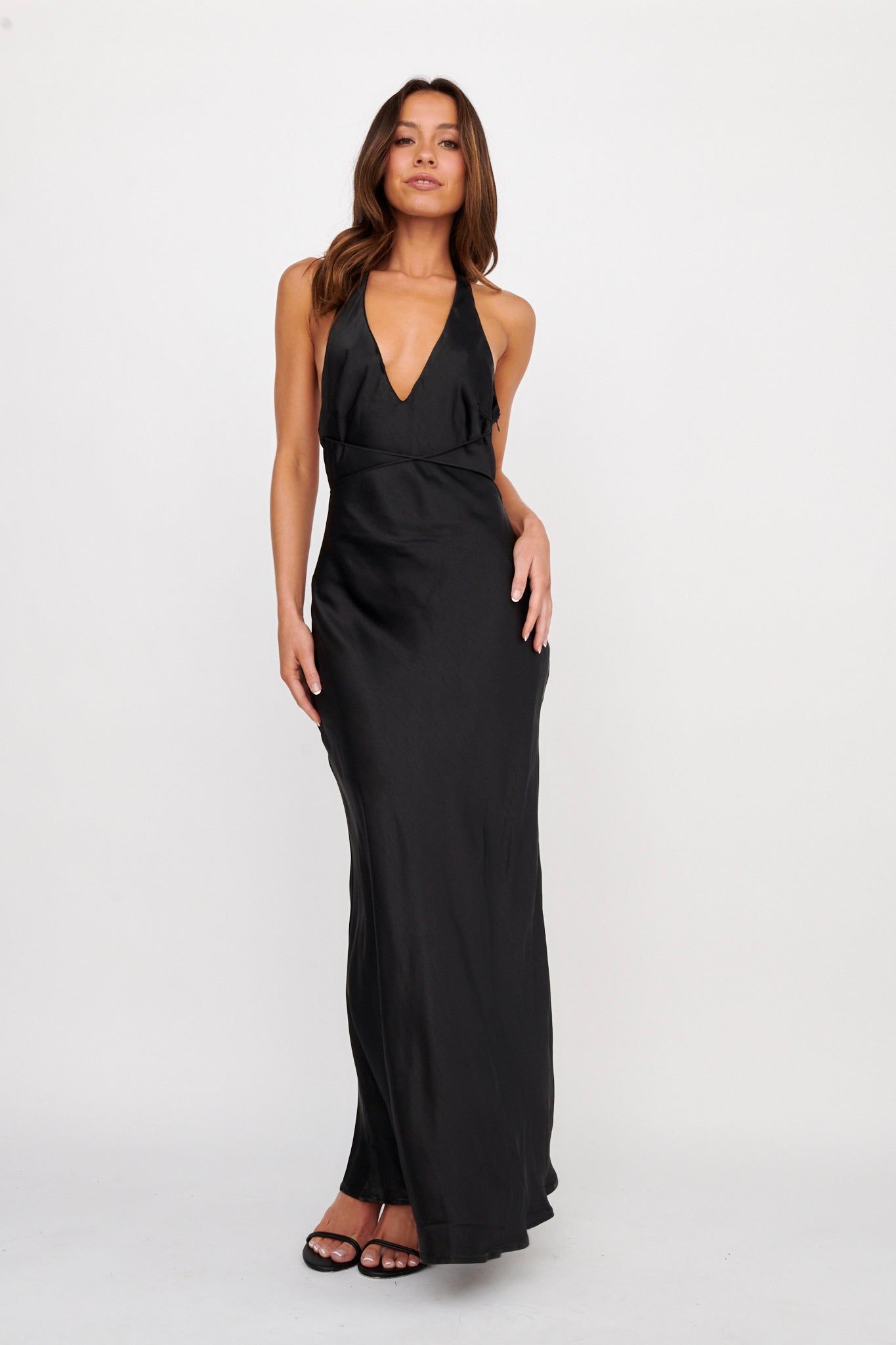 Alenni Halterneck V-Neck Maxi Dress Black-Maymioy