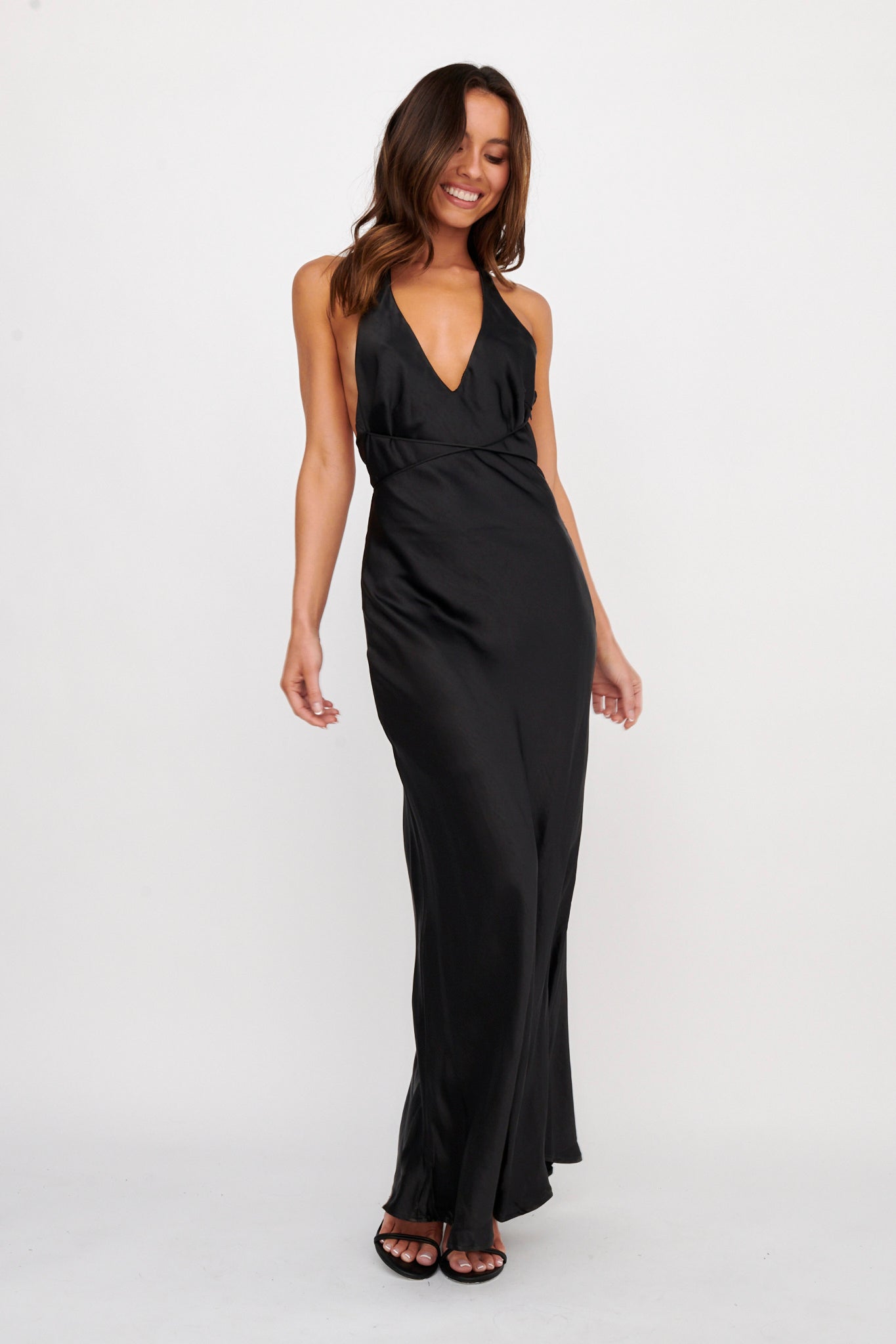 Alenni Halterneck V-Neck Maxi Dress Black-Maymioy