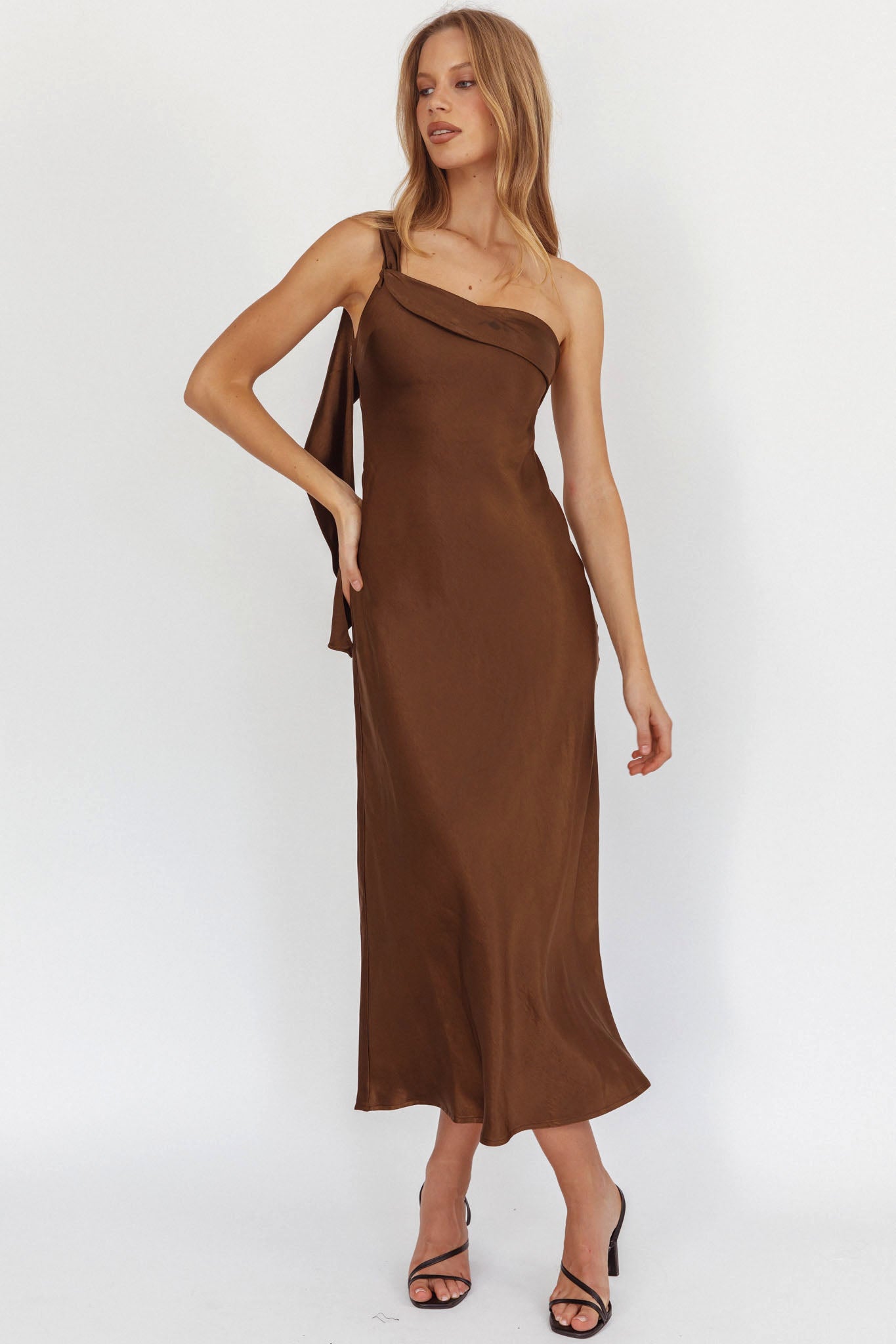 Carmel One-Shoulder Sash Maxi Dress Chocolate-Maymioy