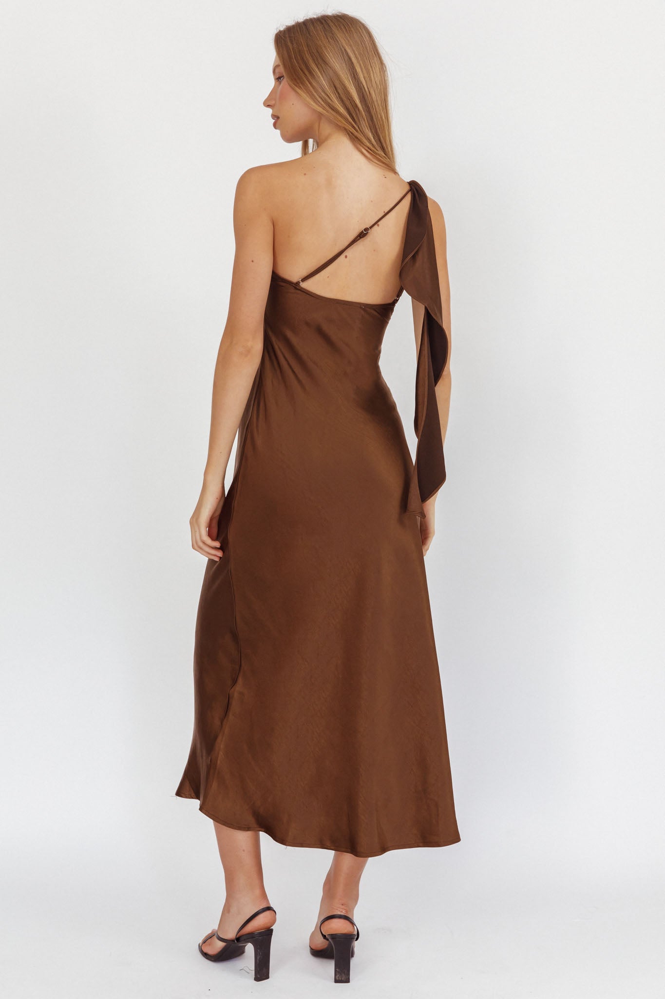 Carmel One-Shoulder Sash Maxi Dress Chocolate-Maymioy