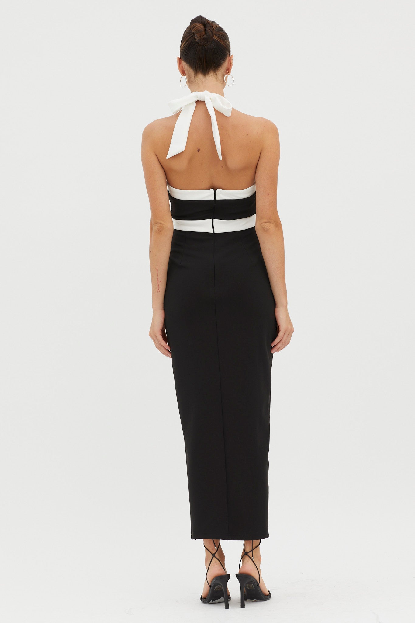 Canary Islands Halterneck Midi Dress Black-Maymioy