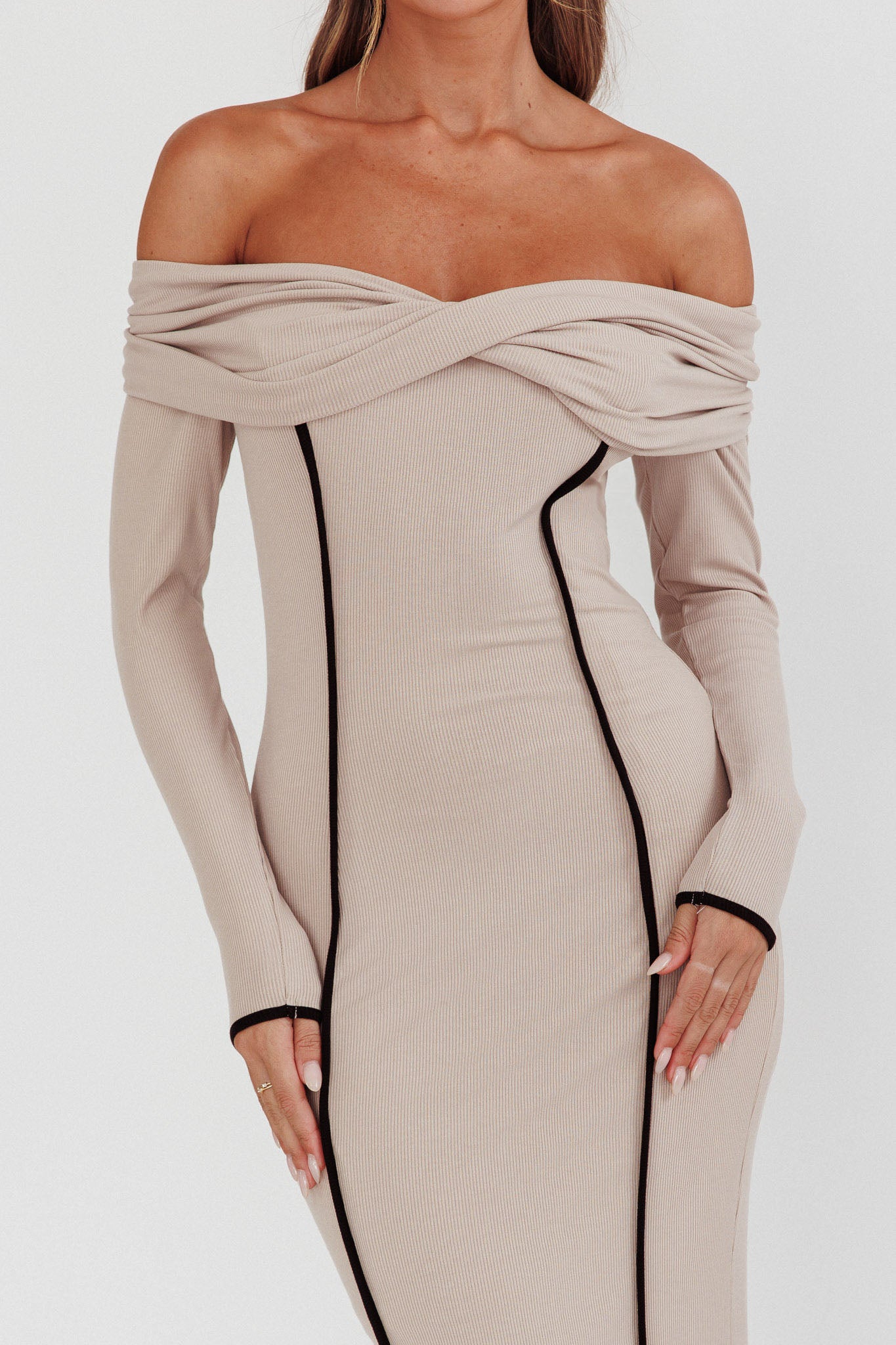 Genesis Off-Shoulder Long Sleeve Maxi Dress Pebble-Maymioy