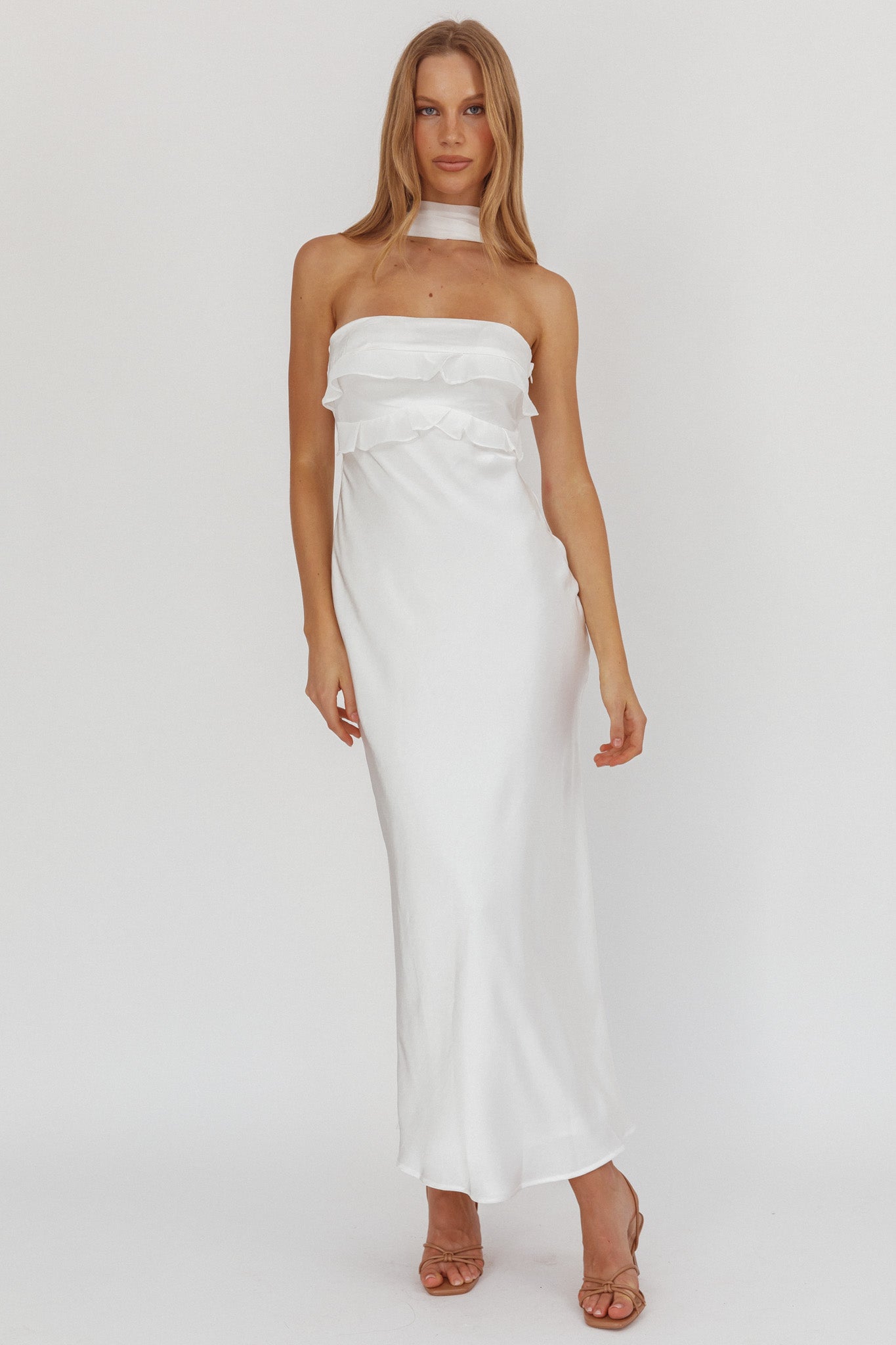 Damsel Reverse Halter Frill Trim Maxi Dress White-Maymioy