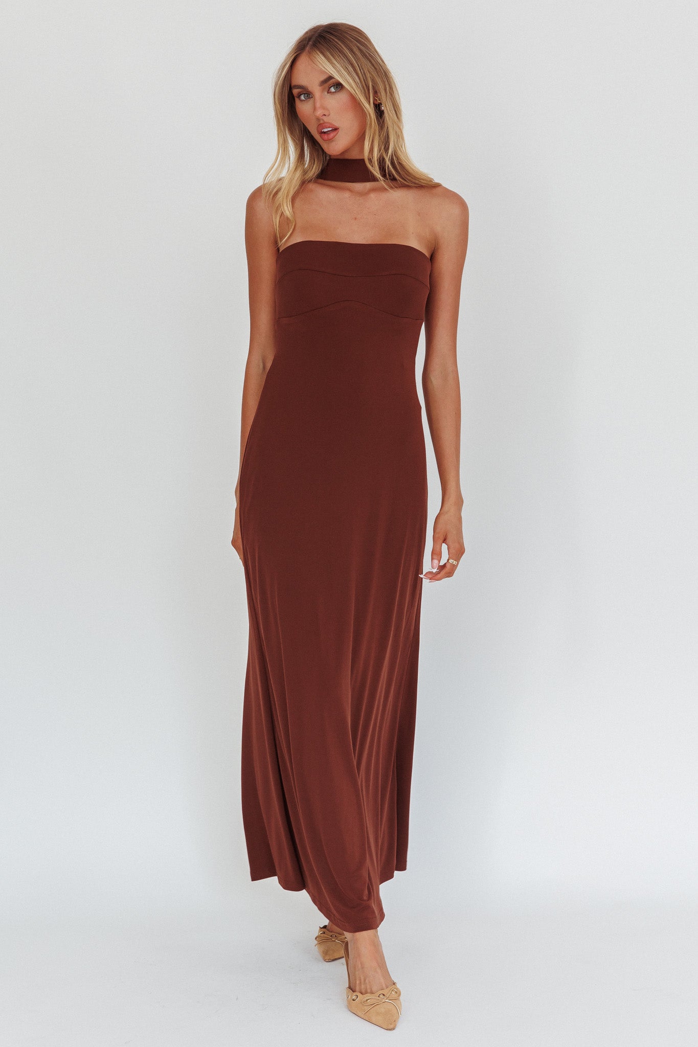Damsel Reverse Halter Maxi Dress Chocolate-Maymioy