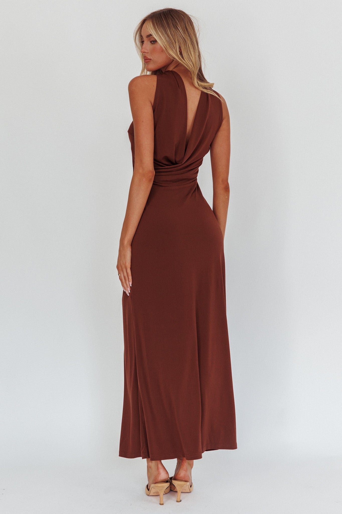 Damsel Reverse Halter Maxi Dress Chocolate-Maymioy