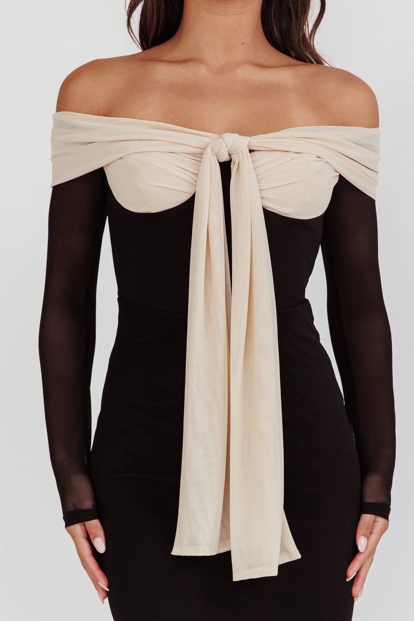 Perfect Worlds Off Shoulder Maxi Dress Black-Maymioy