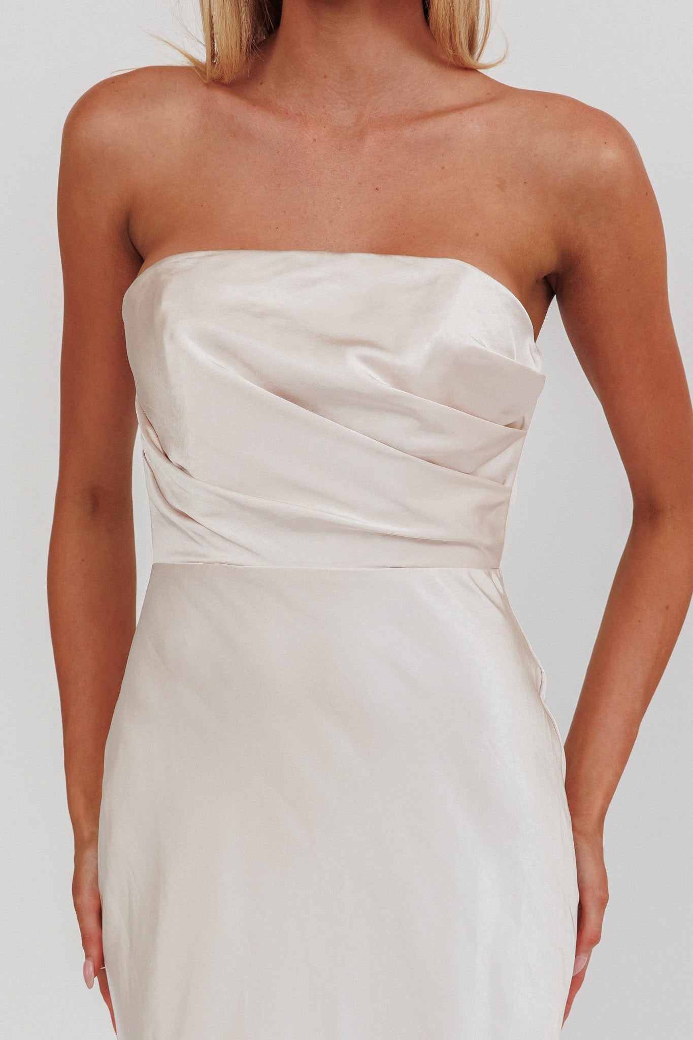 City Of Stars Strapless Maxi Dress Champagne-Maymioy