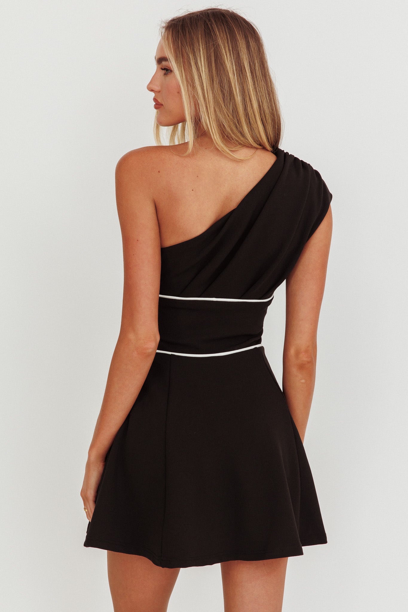 Carissa One-Shoulder Piping Mini Dress Black-Maymioy