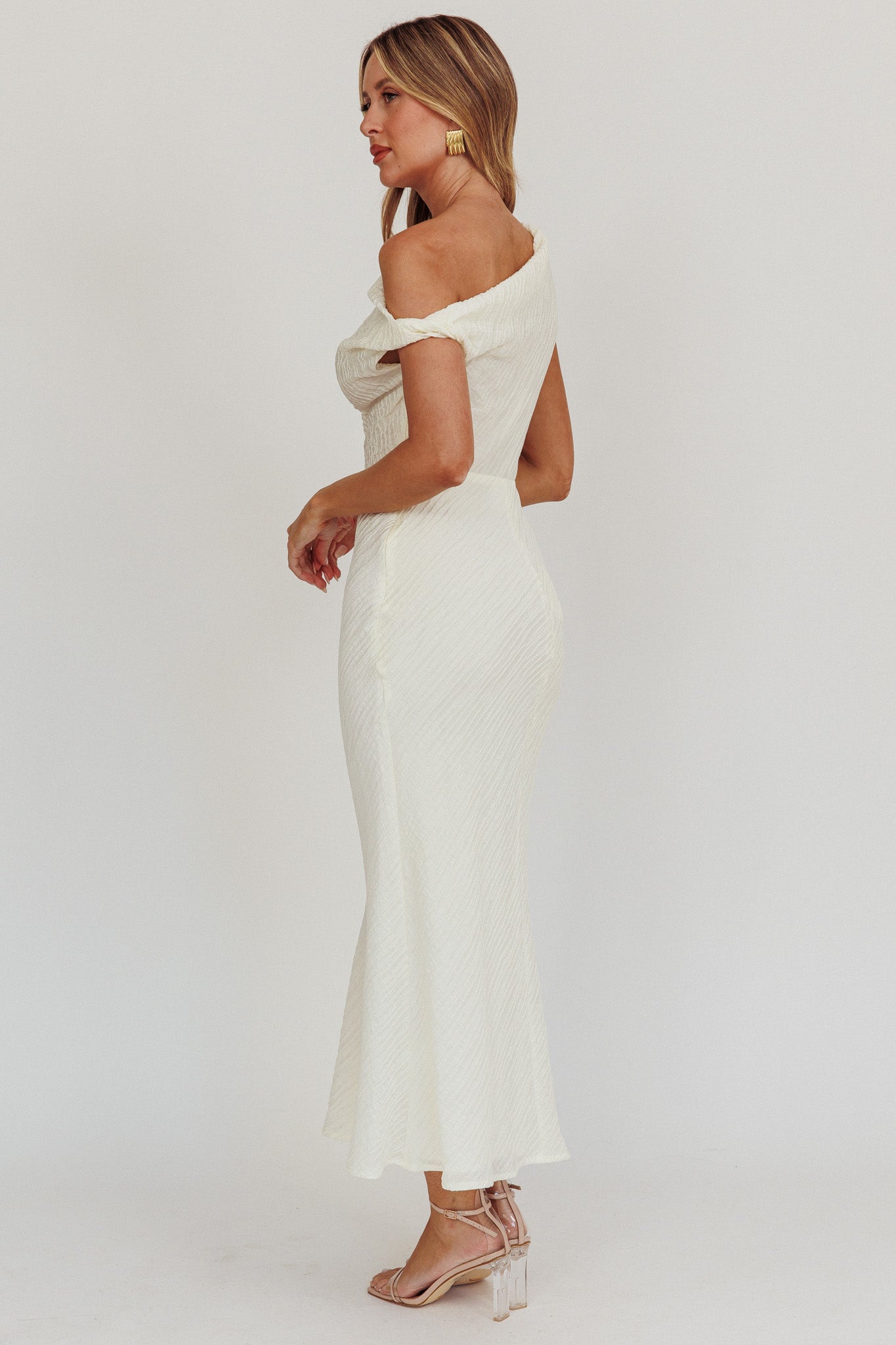 Play Date Off Shoulder Textured Midi Dress Cream-Maymioy
