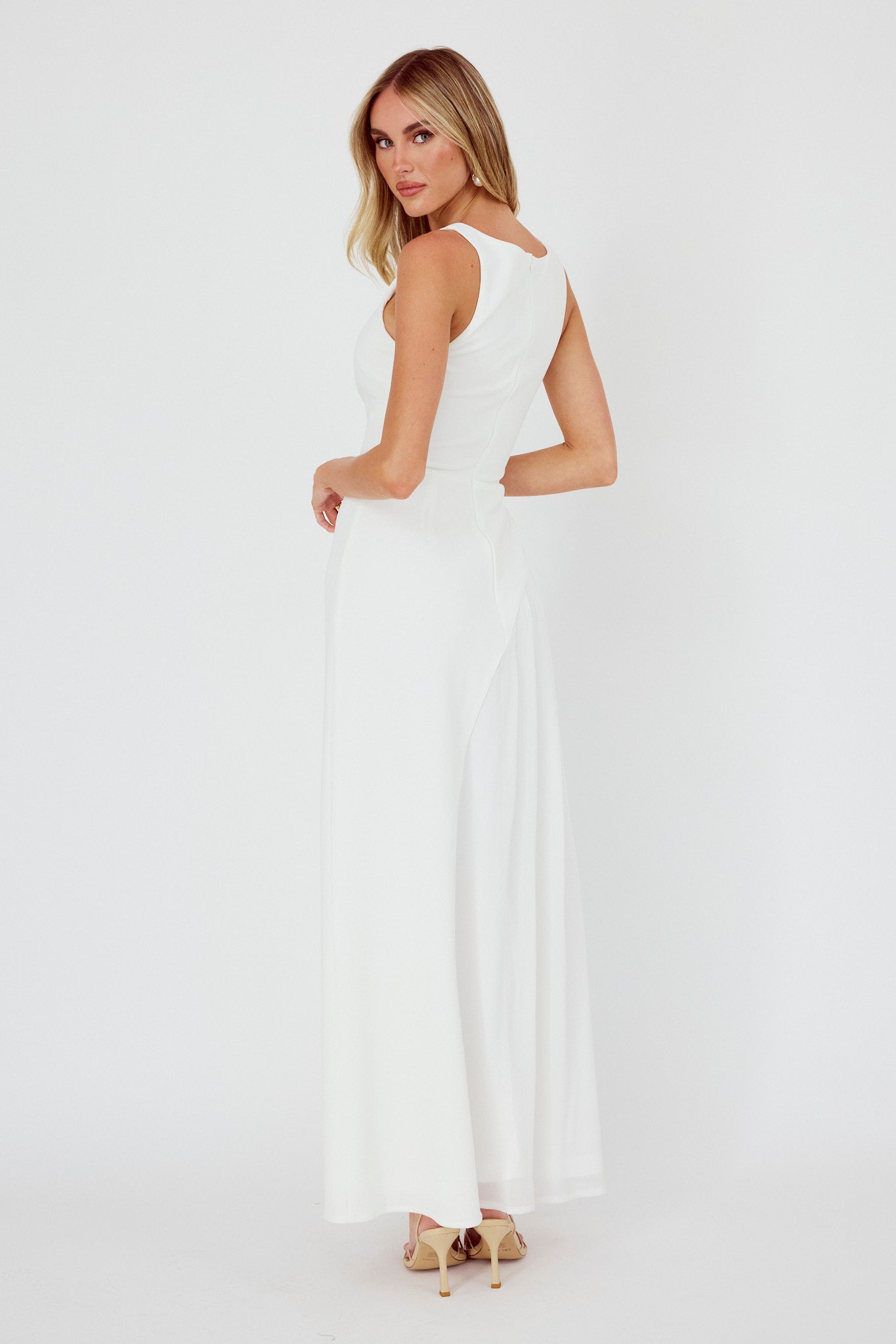 Ibis Pleat Detail Maxi Dress Off White-Maymioy