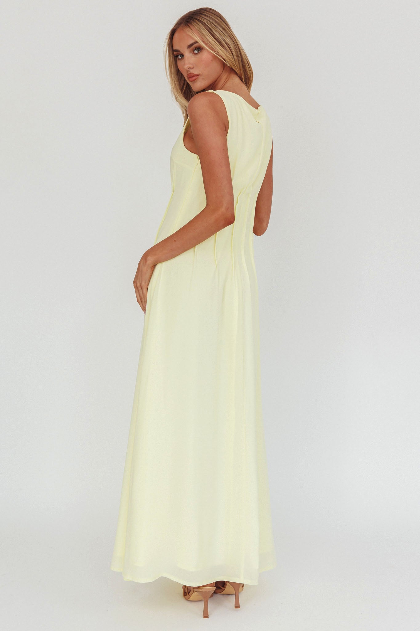 Karine Pintuck Pleat Maxi Dress Butter-Maymioy