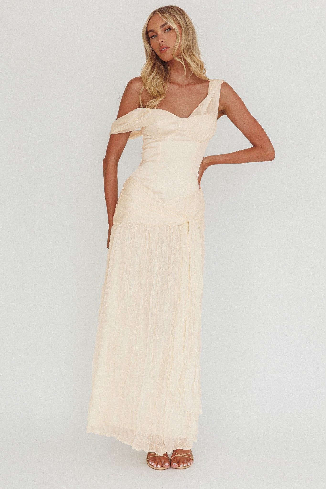 Keia Crepe Chiffon One-Shoulder Maxi Dress Oyster-Maymioy
