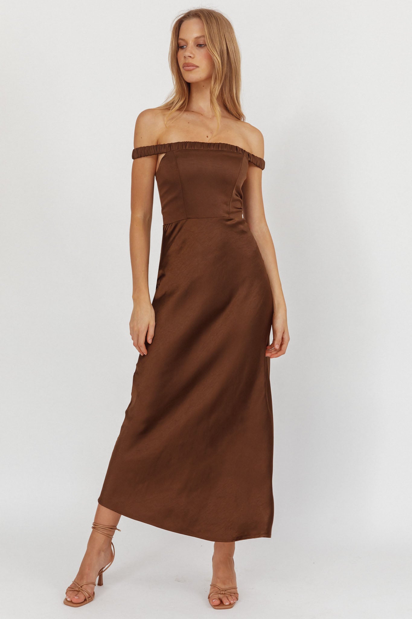 Cari Off-Shoulder Strap Maxi Dress Chocolate-Maymioy