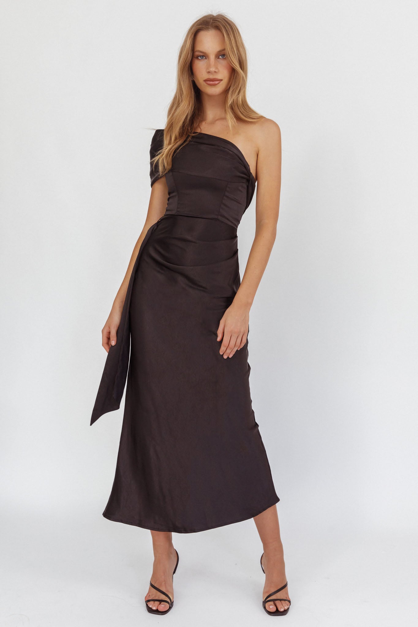 Guinevere One-Shoulder Waist Sash Maxi Dress Black-Maymioy