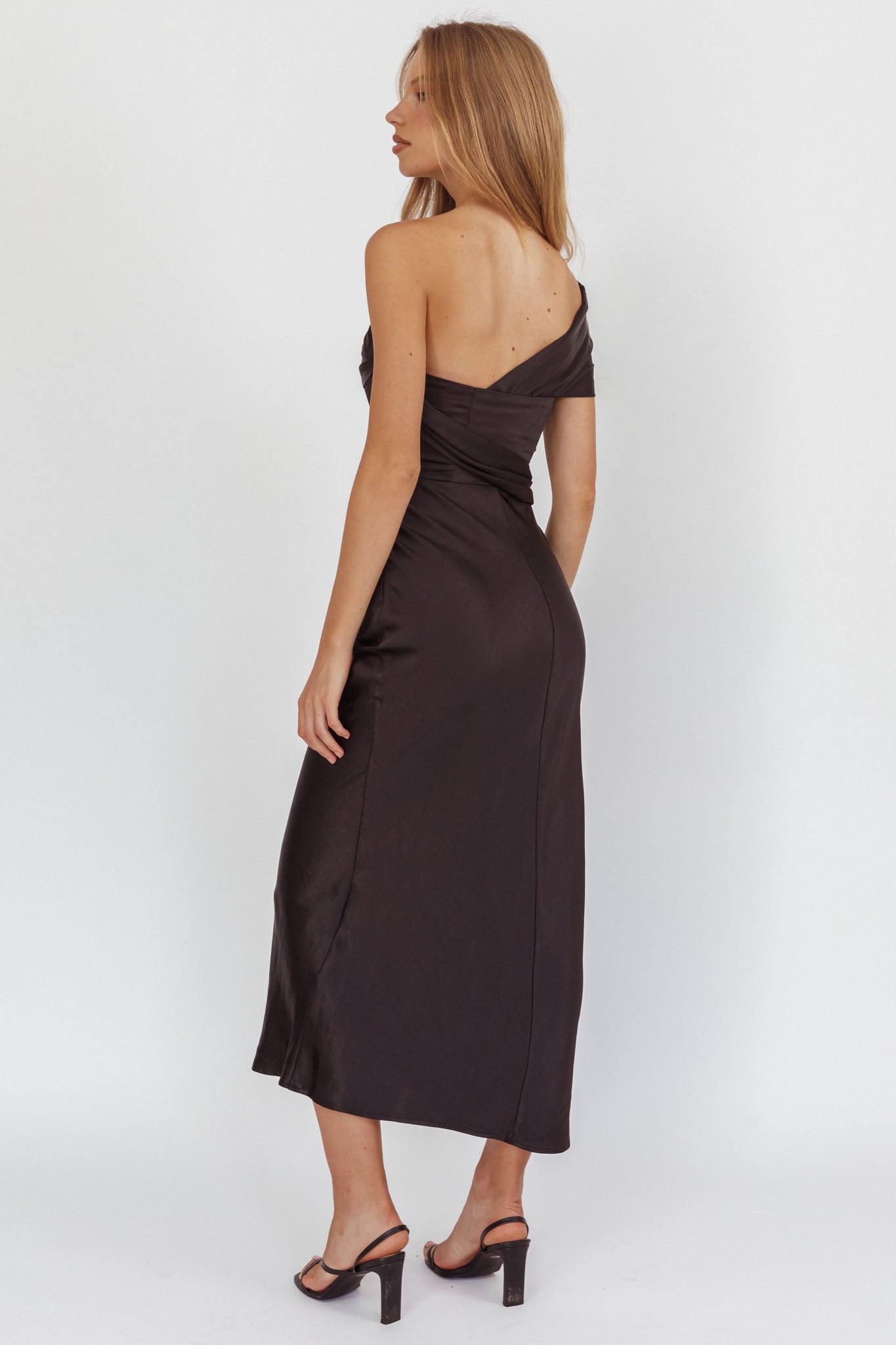 Guinevere One-Shoulder Waist Sash Maxi Dress Black-Maymioy
