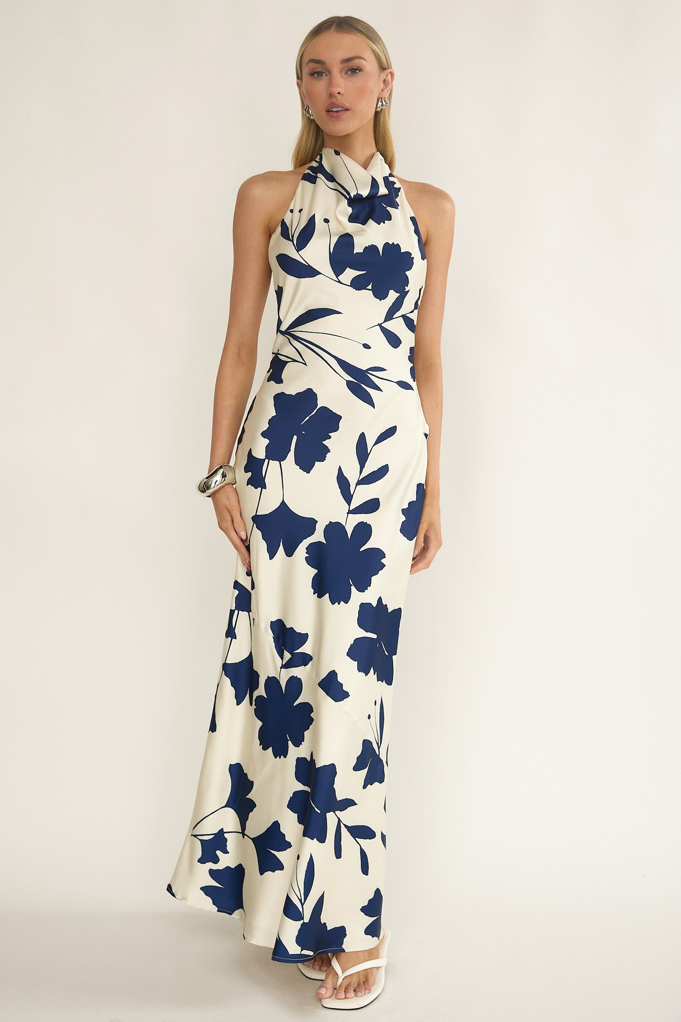 Elowis Cowl Halterneck Maxi Dress Floral Beige-Maymioy