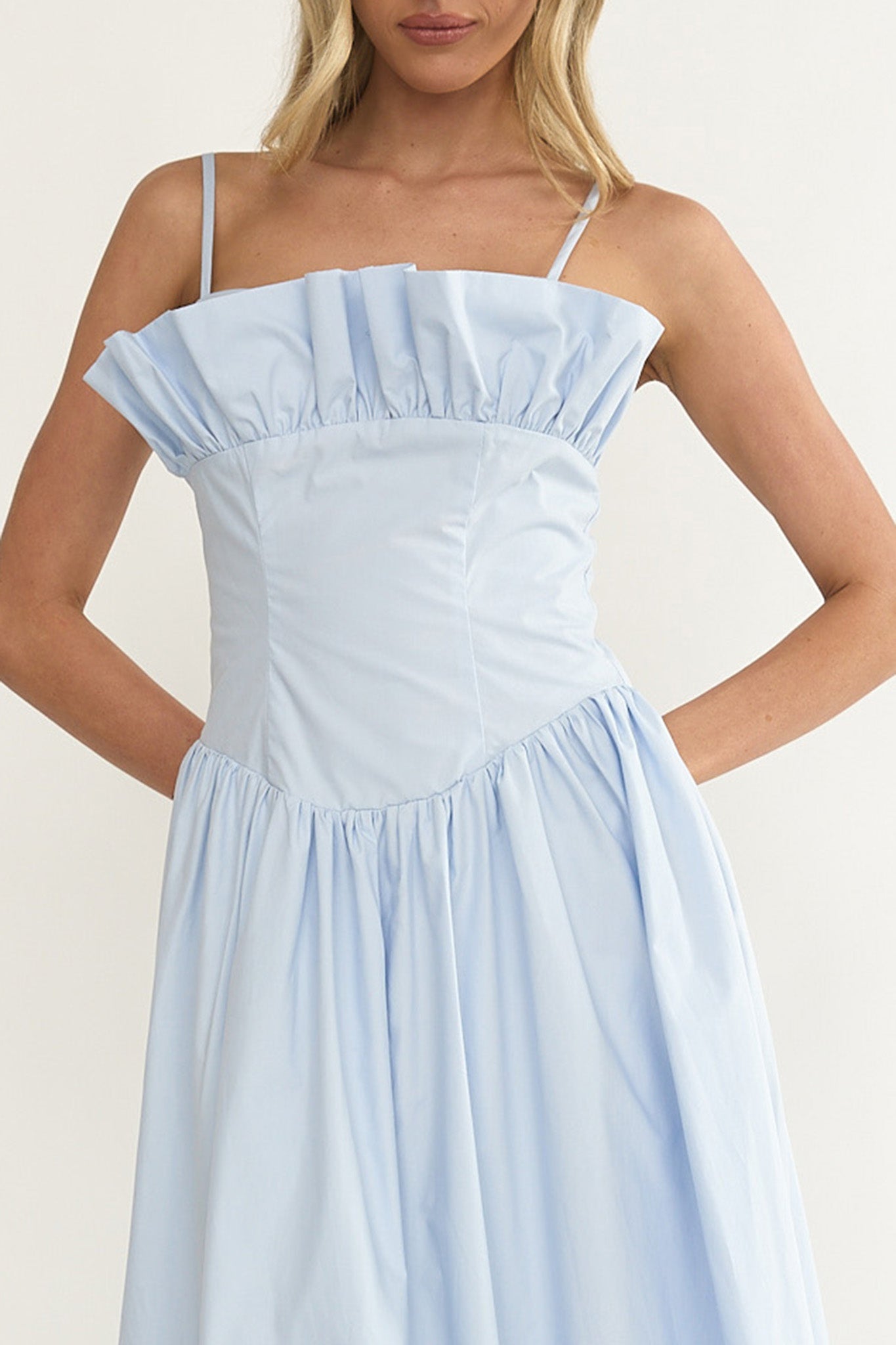 Pailin Frill Bust Maxi Dress Blue-Maymioy