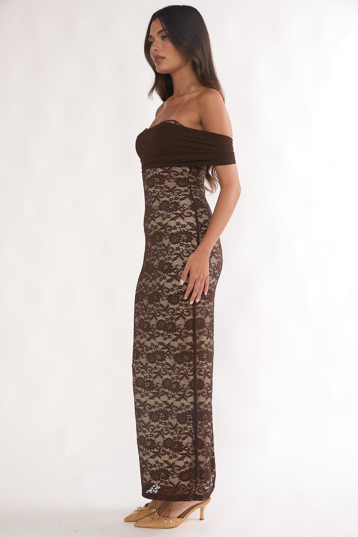 Jewelene Off-Shoulder Maxi Dress Lace Chocolate-Maymioy