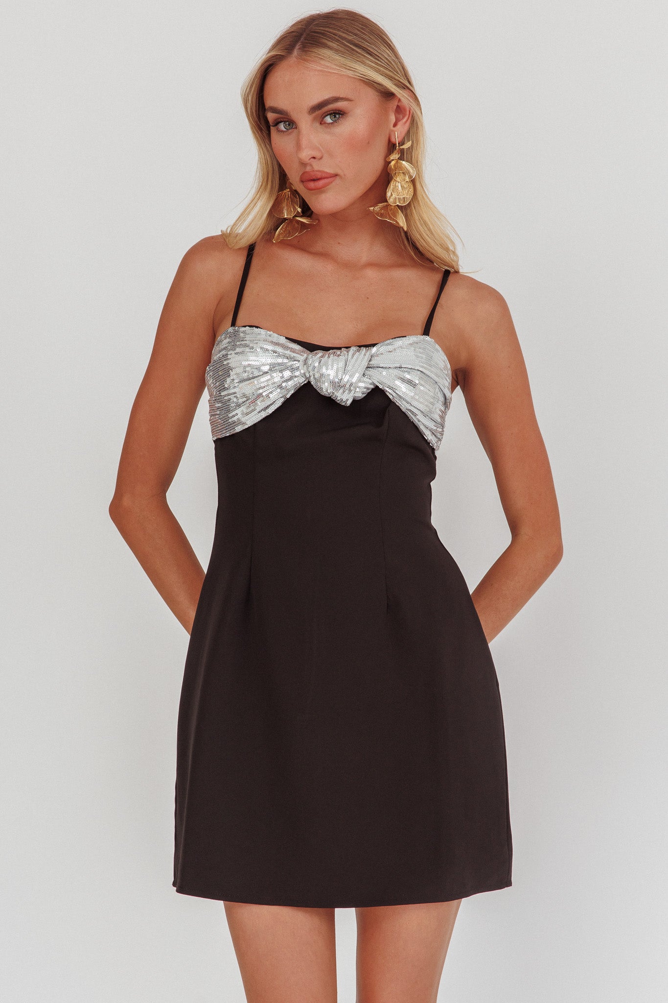 Sweet Caroline Sequin Twist Mini Dress Black/Silver-Maymioy
