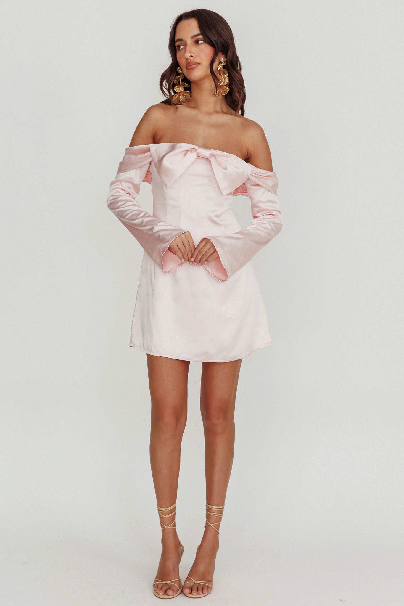 Lilith Off Shoulder Bow Mini Dress Blush-Maymioy