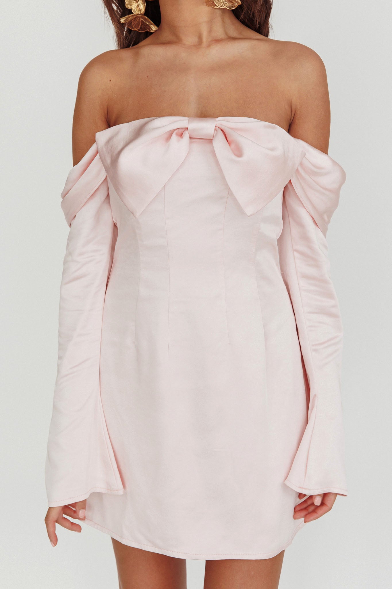 Lilith Off Shoulder Bow Mini Dress Blush-Maymioy