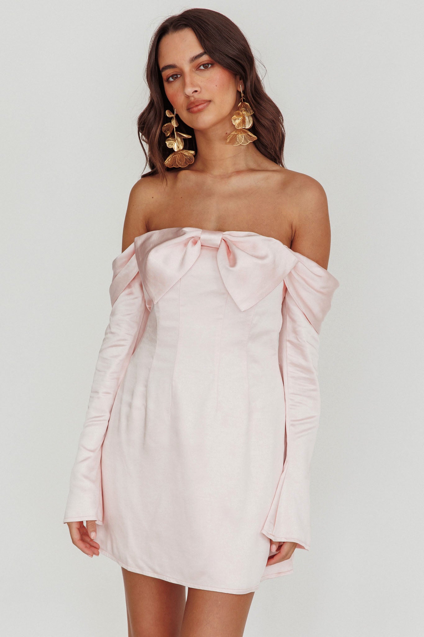 Lilith Off Shoulder Bow Mini Dress Blush-Maymioy