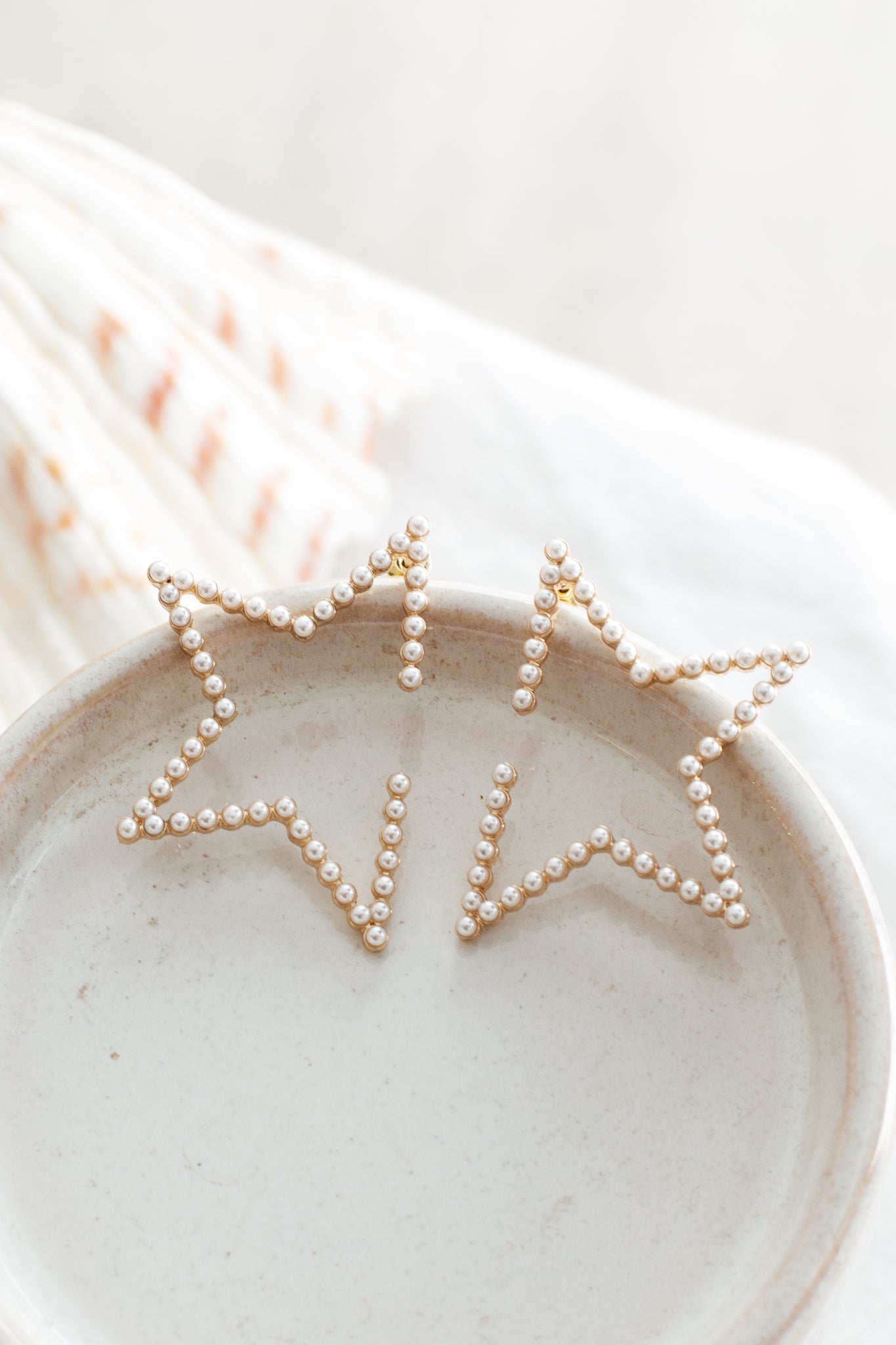 Starstruck Pearl Embellished Earrings Gold-Maymioy