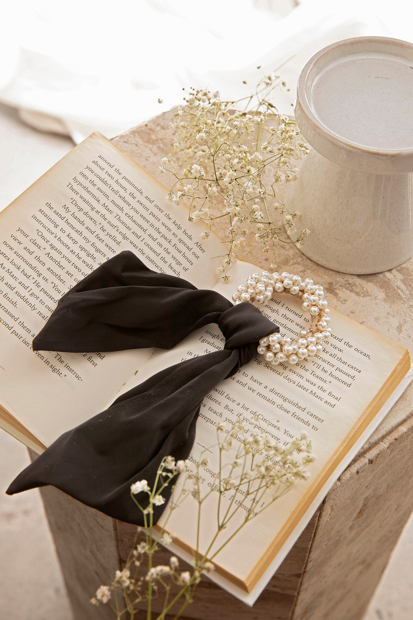 Carina Pearl & Satin Bow Hair Tie Black-Maymioy