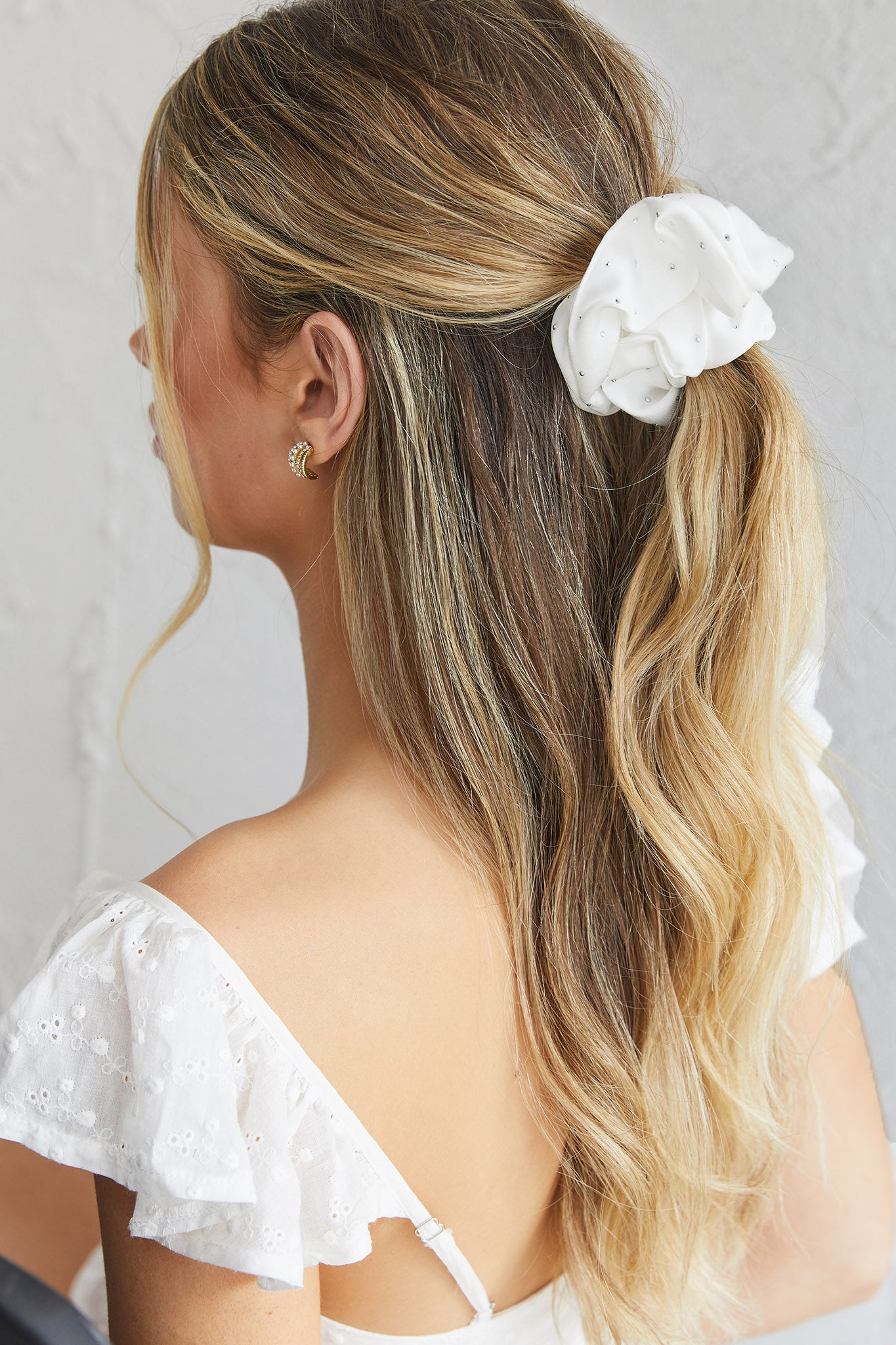 City Lights Embellished Scrunchie White-Maymioy