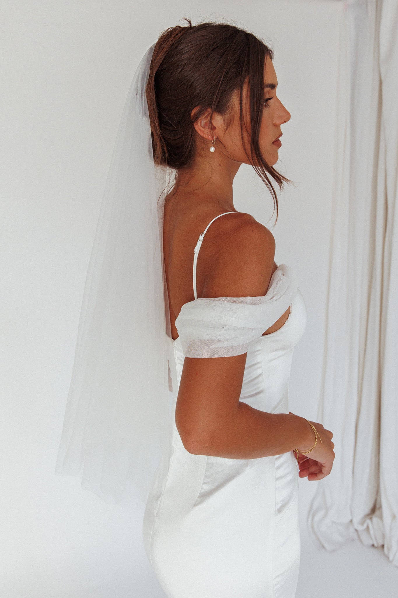 Marina Pearl Accent Veil White-Maymioy