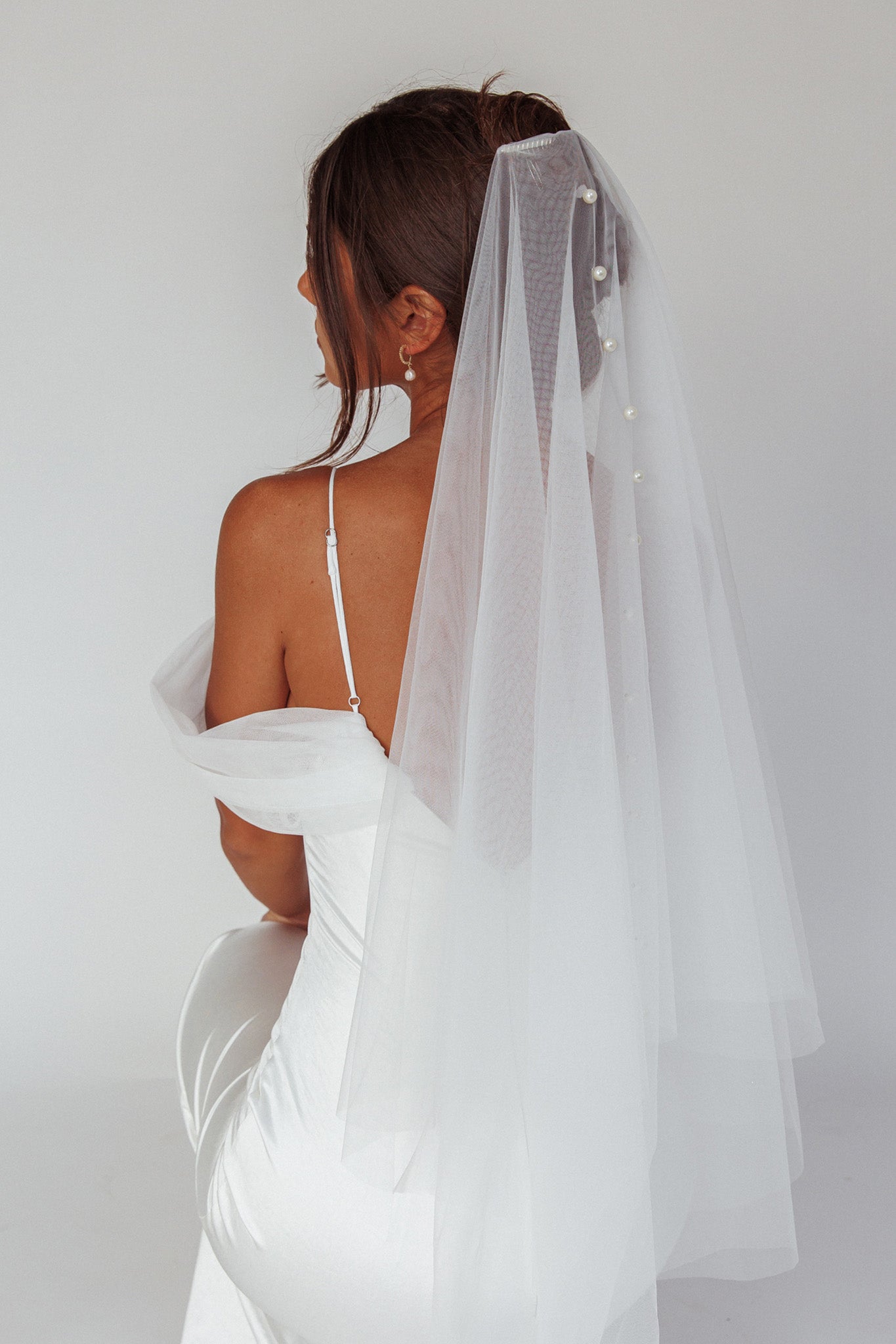 Marina Pearl Accent Veil White-Maymioy