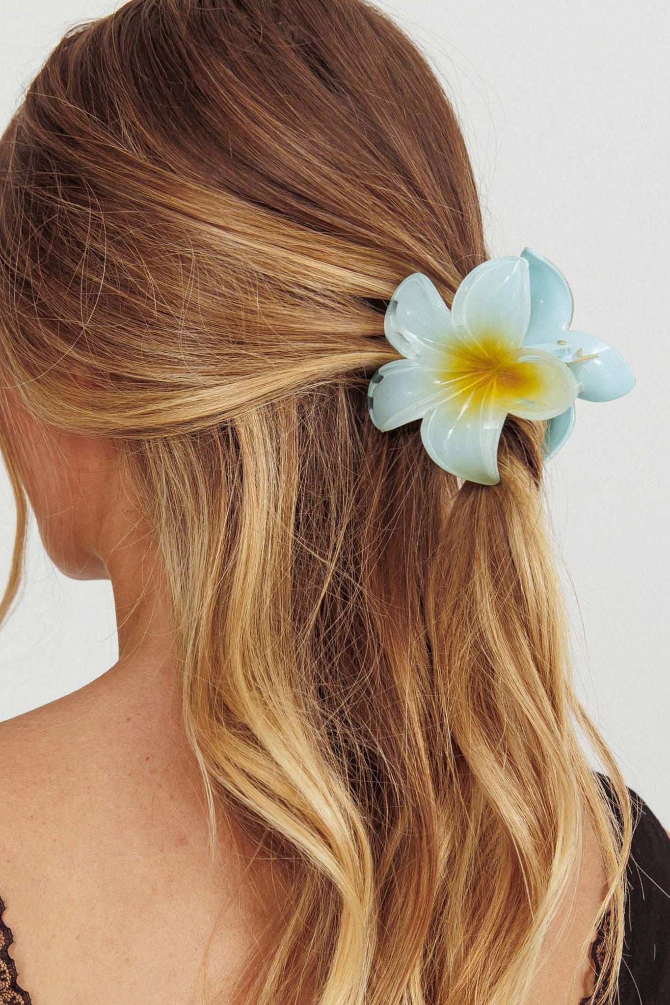 Ayni Frangipani Claw Clip Blue-Maymioy