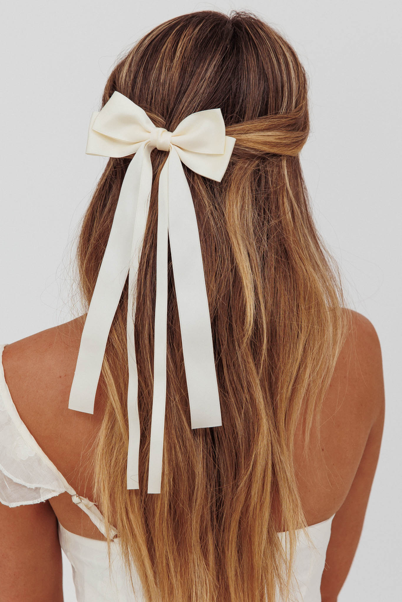 D'Arcy Double Bow Hairclip White-Maymioy