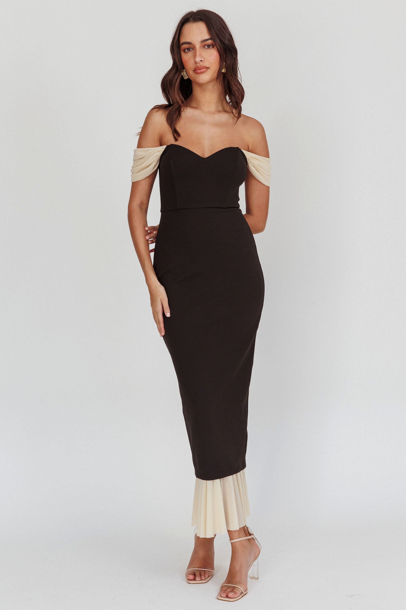 Freesia Off Shoulder Bodycon Maxi Dress Black-Maymioy