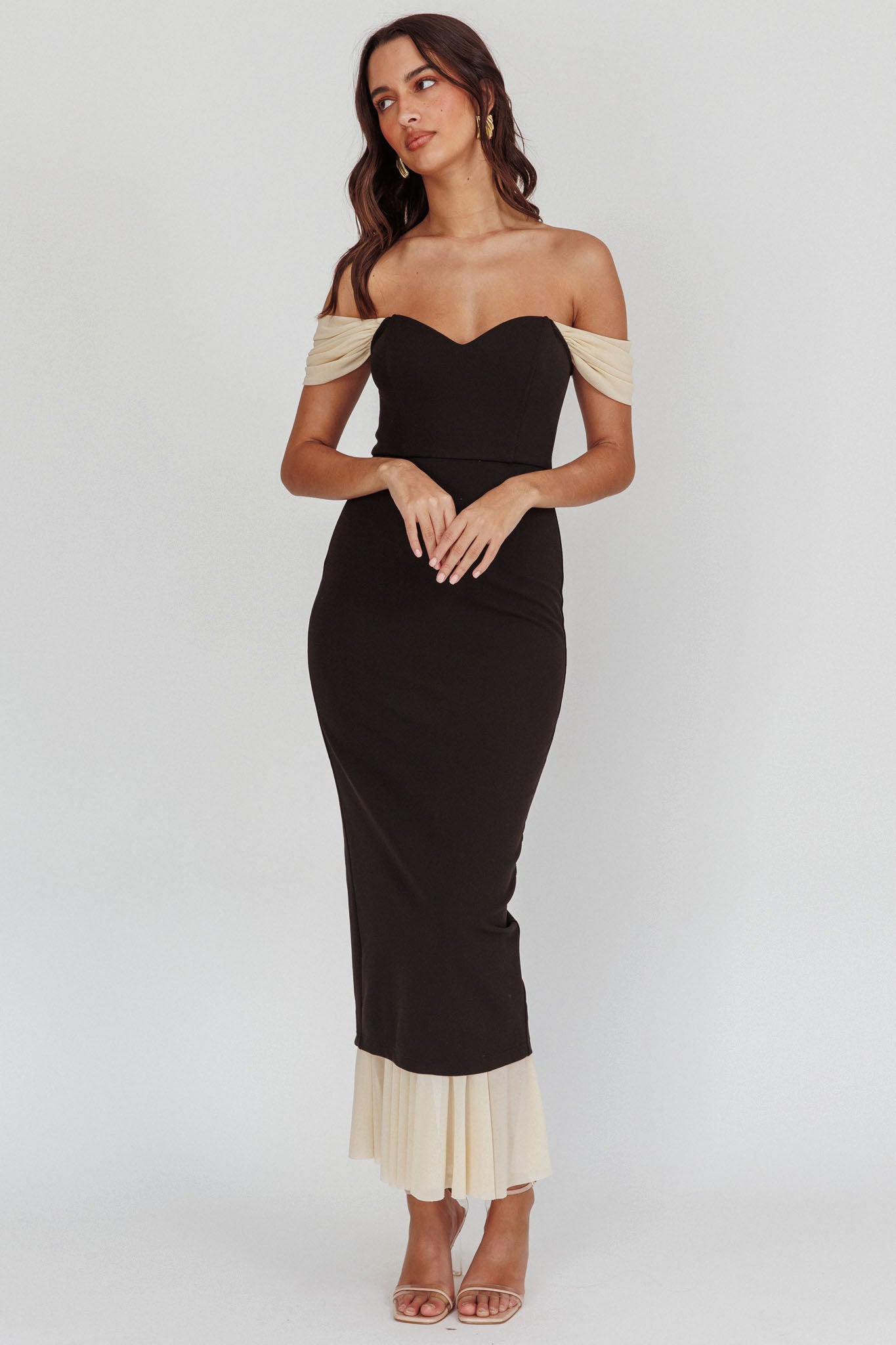 Freesia Off Shoulder Bodycon Maxi Dress Black-Maymioy