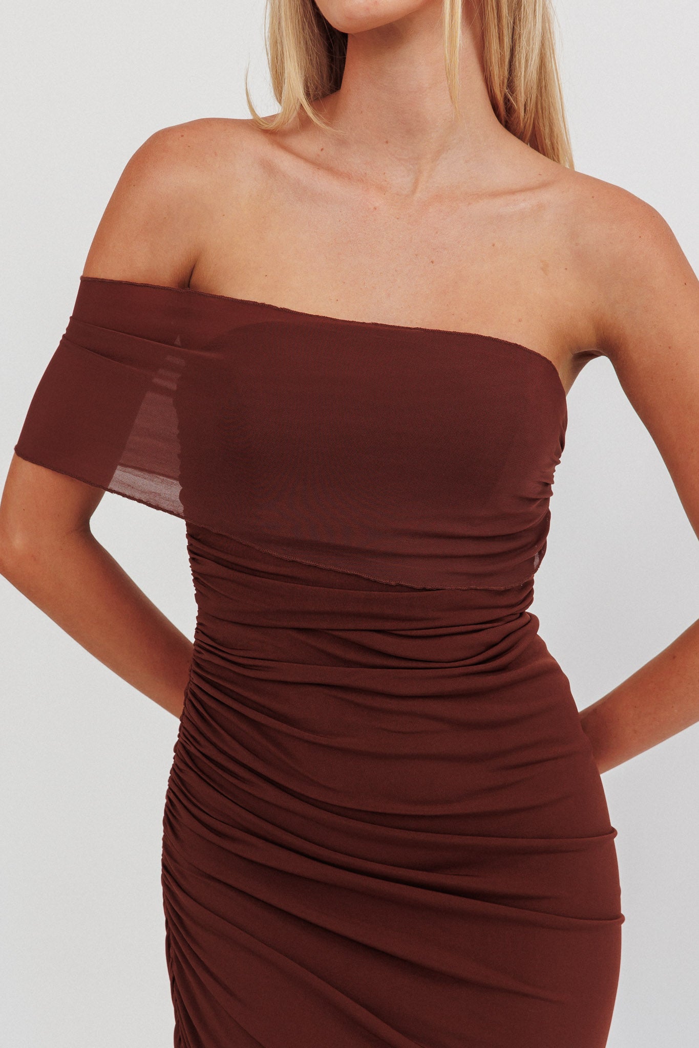 Matches One Shoulder Bodycon Maxi Dress Chocolate-Maymioy