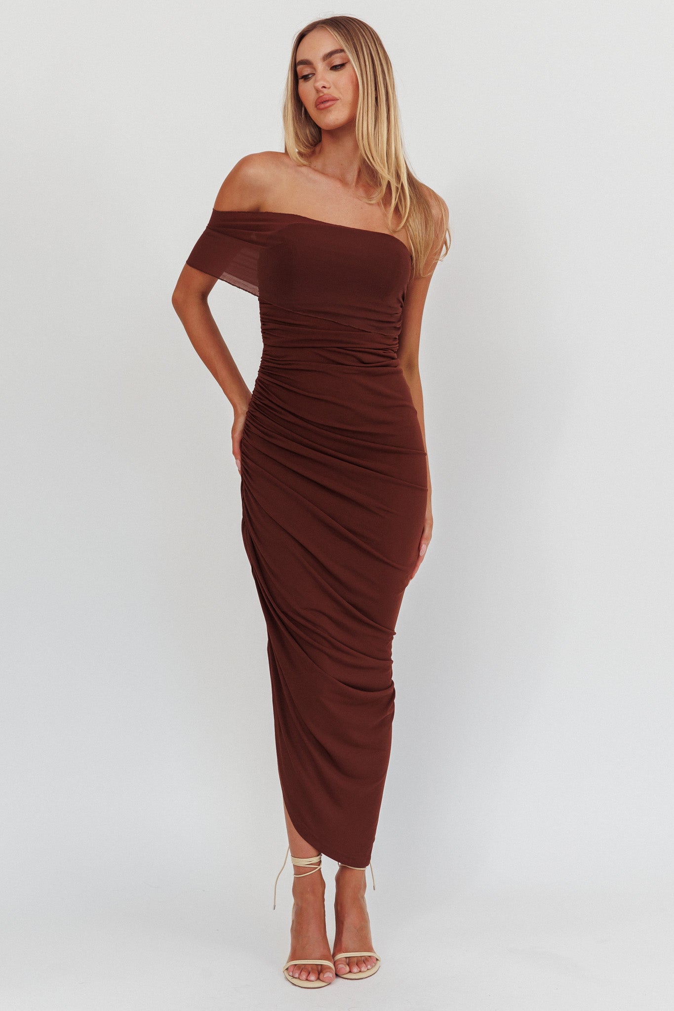 Matches One Shoulder Bodycon Maxi Dress Chocolate-Maymioy