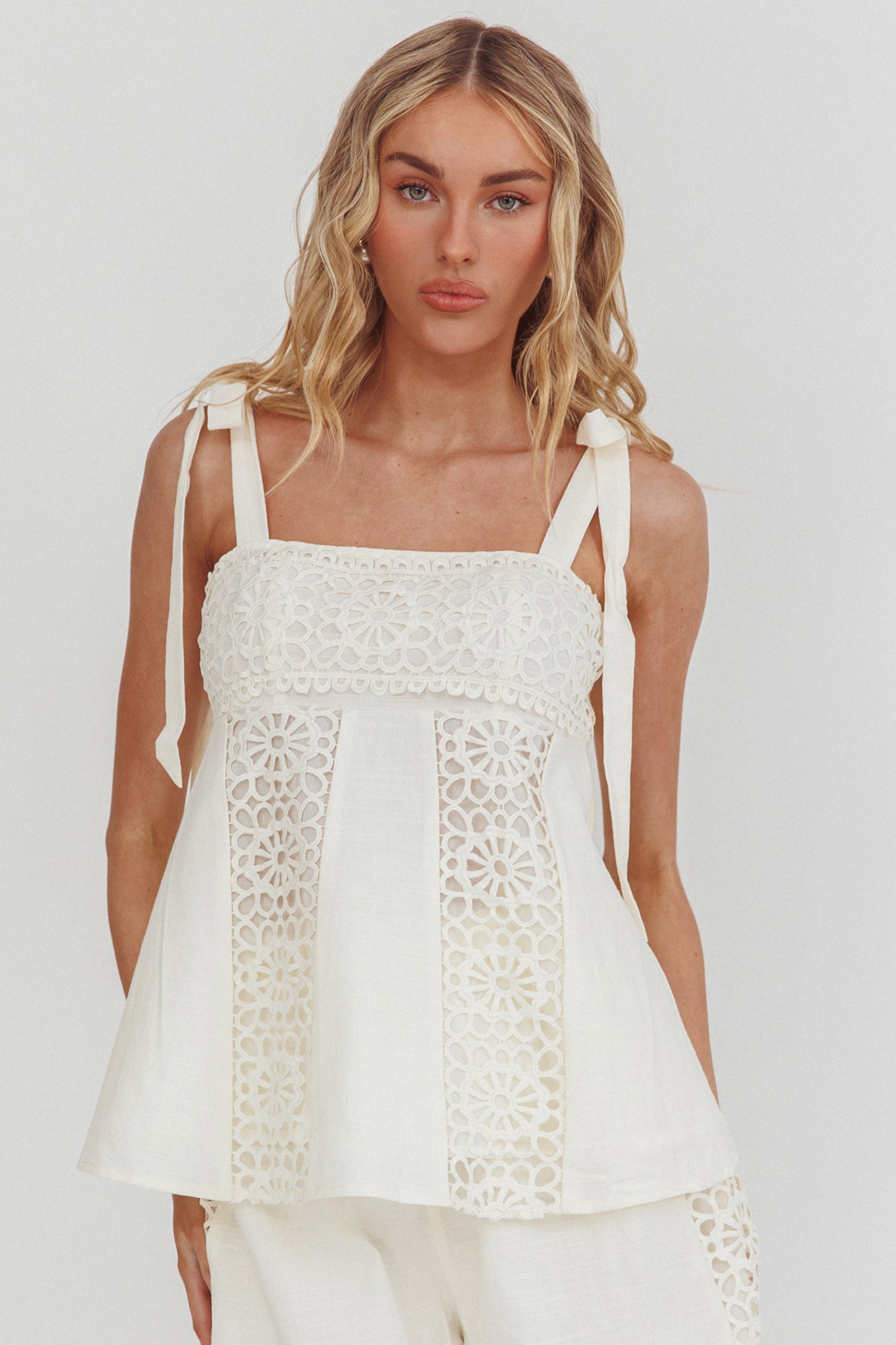 Baybreeze Tied Shoulder Top White-Maymioy