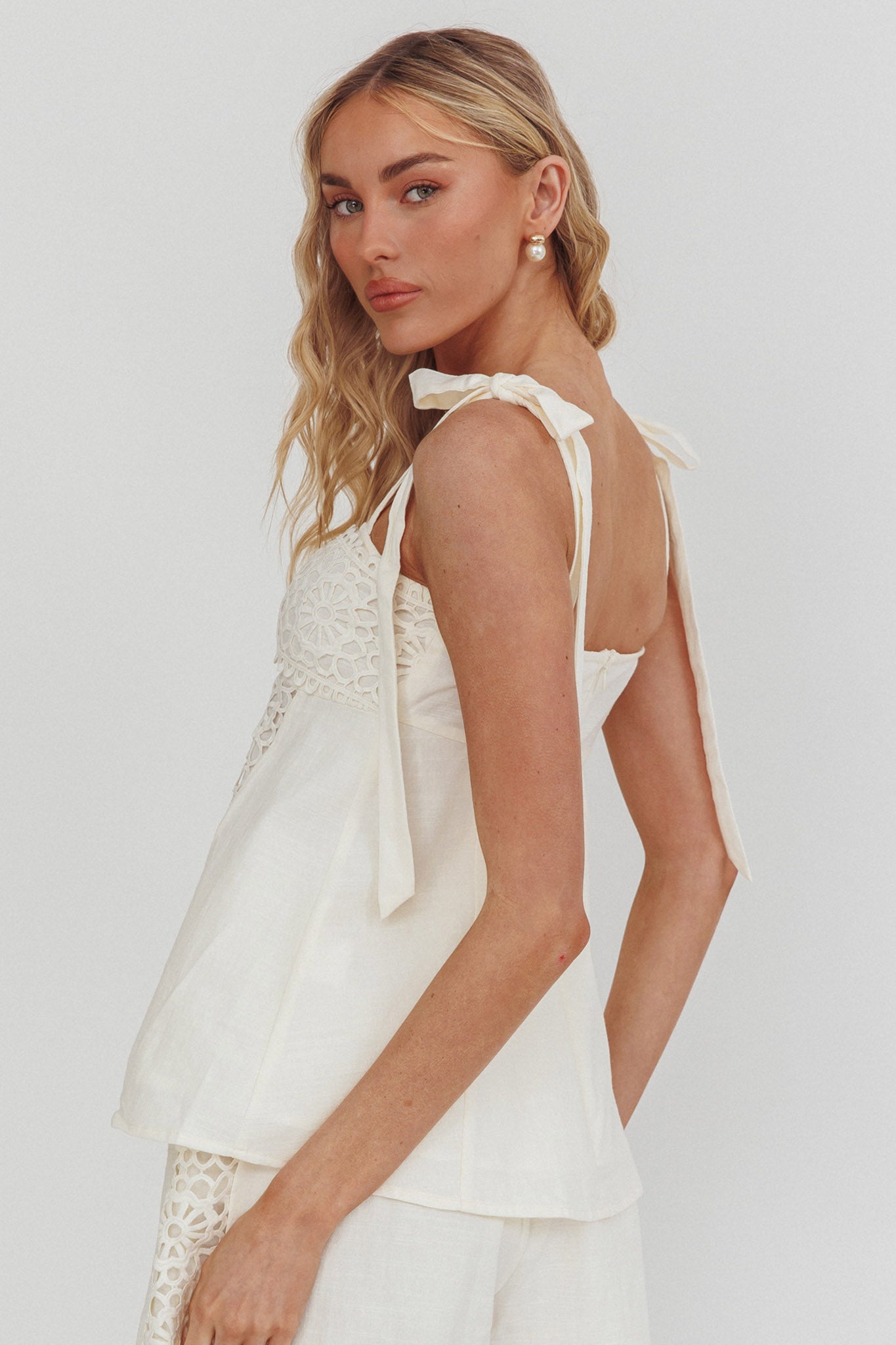 Baybreeze Tied Shoulder Top White-Maymioy