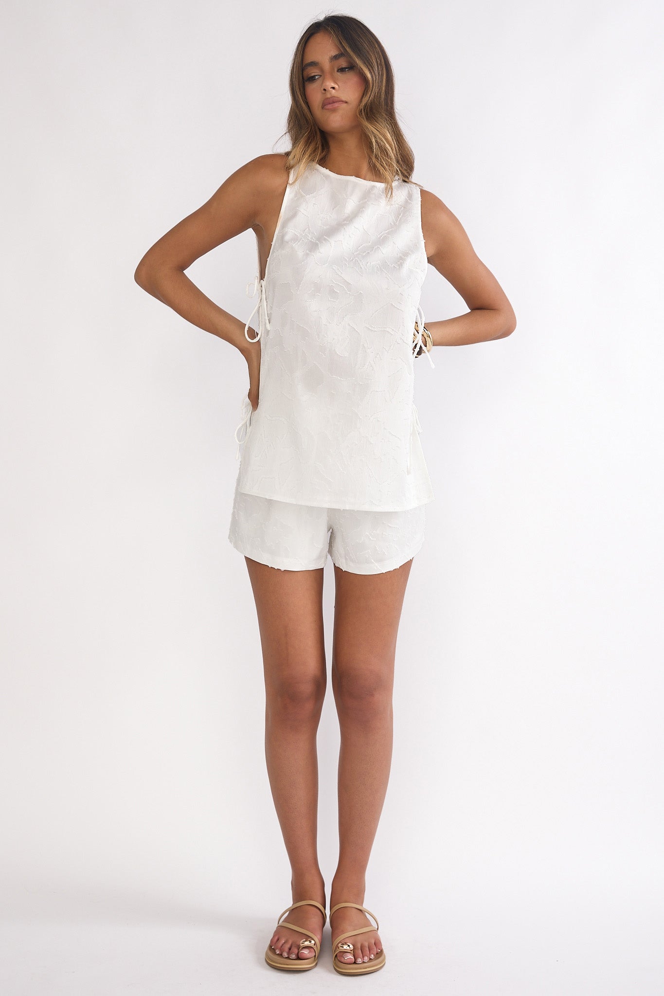 Honeykiss Tie Side Top White-Maymioy