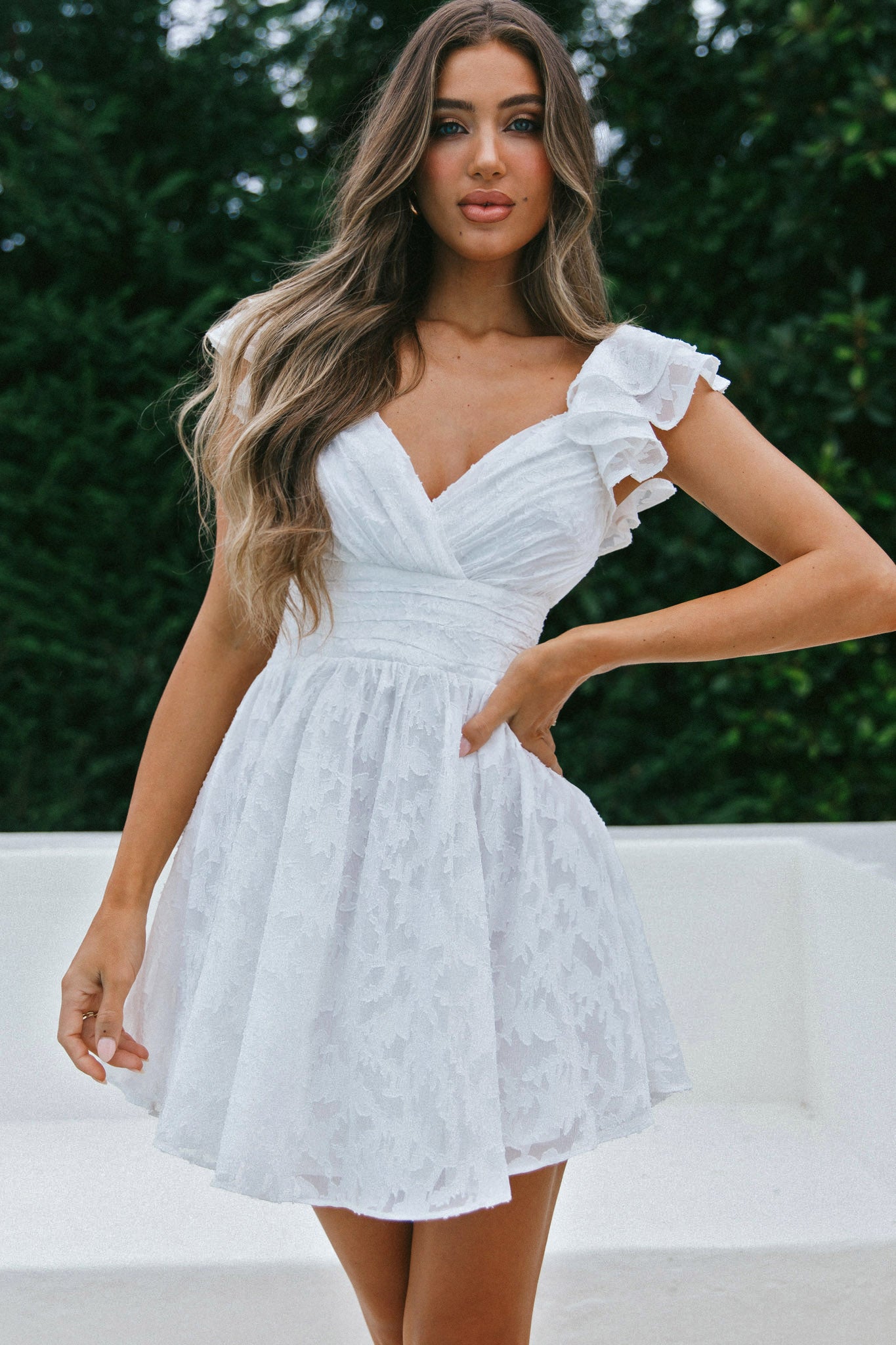 Lola Ruffle Shoulder Ruched Dress Textured White-Maymioy